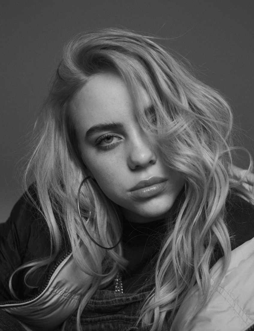 Billie Eilish Black and White 2020 Wallpapers