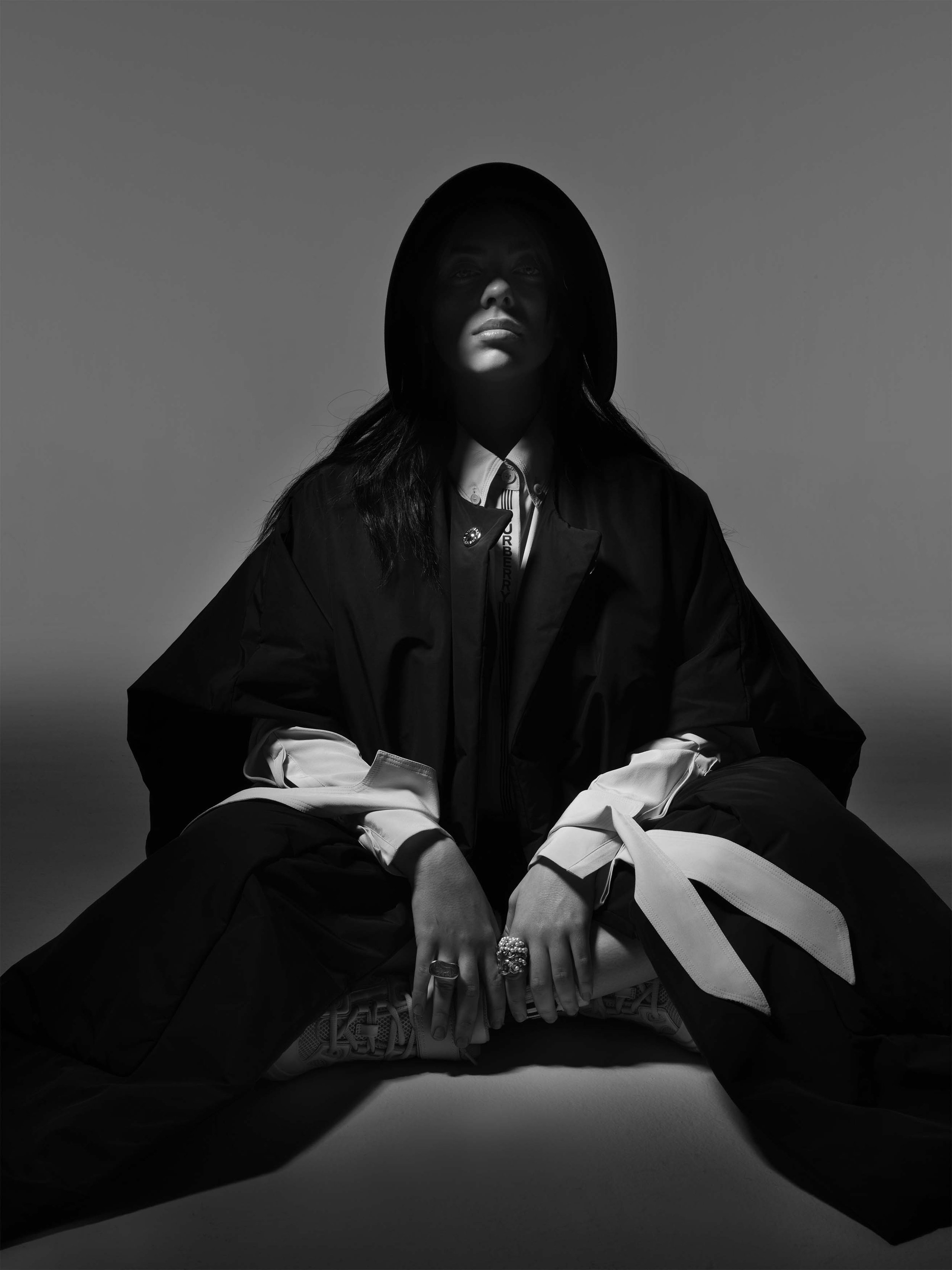 Billie Eilish Black and White 2020 Wallpapers