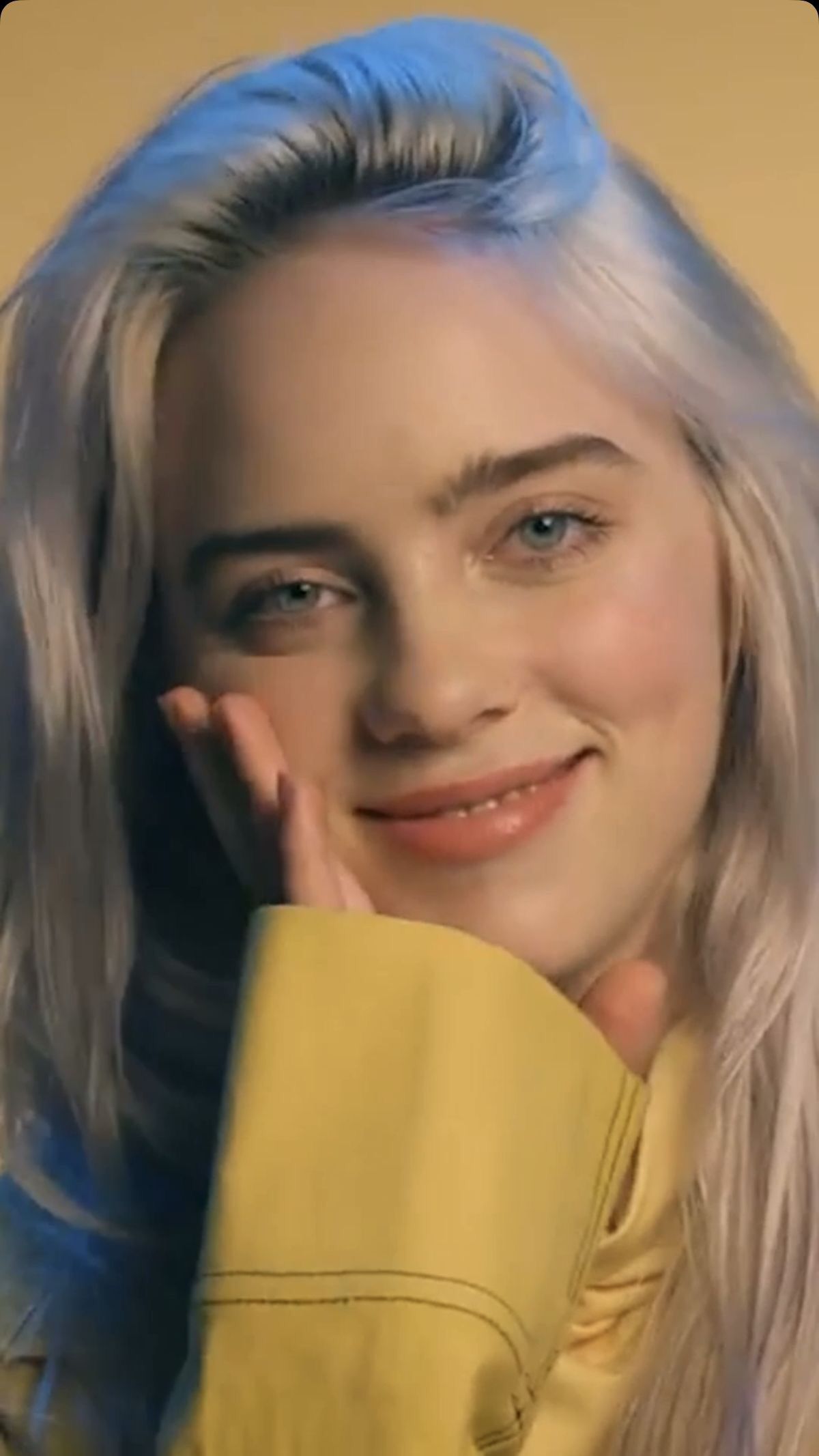 Billie Eilish Green Hair Smiling Wallpapers