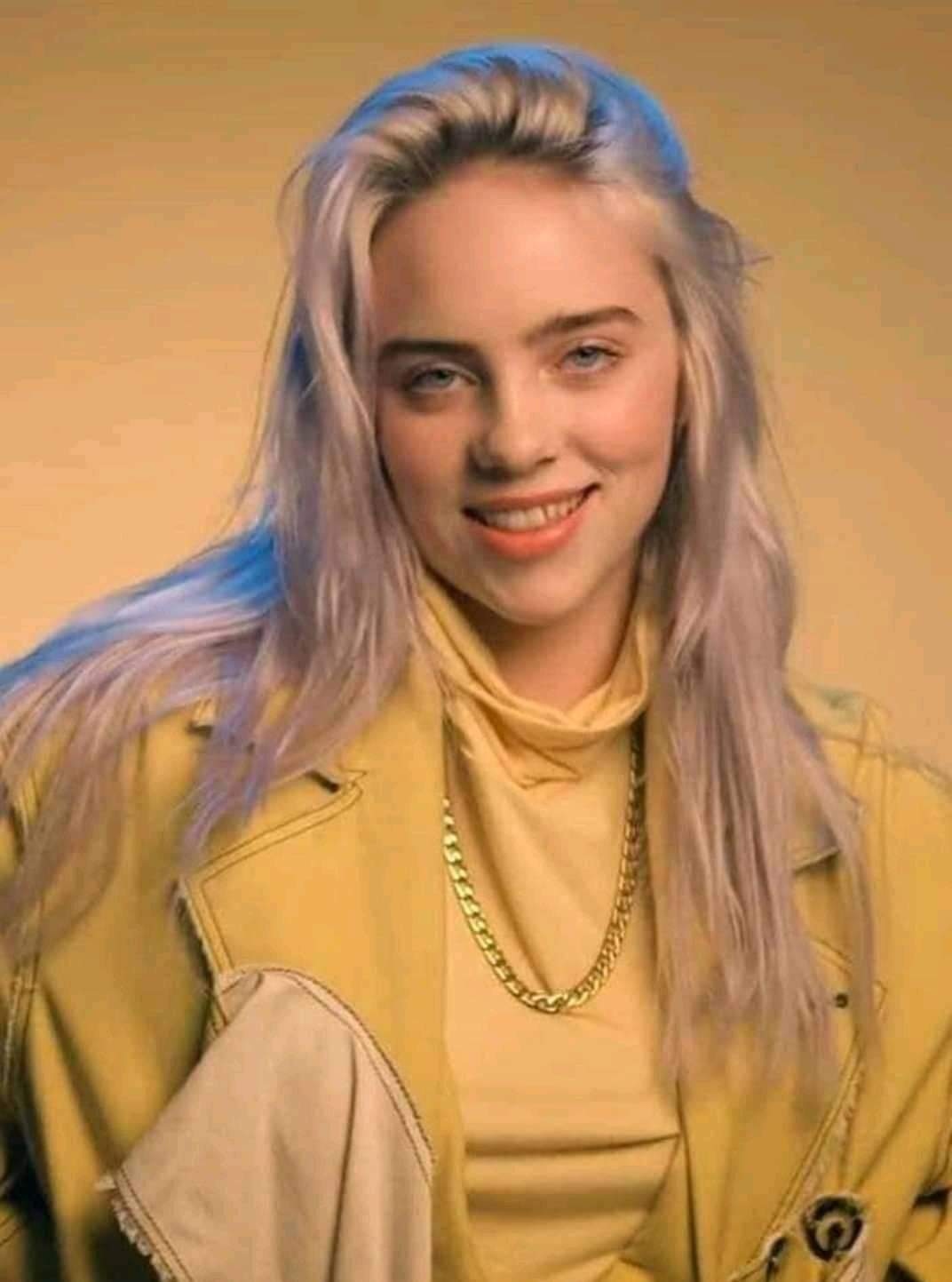 Billie Eilish Green Hair Smiling Wallpapers