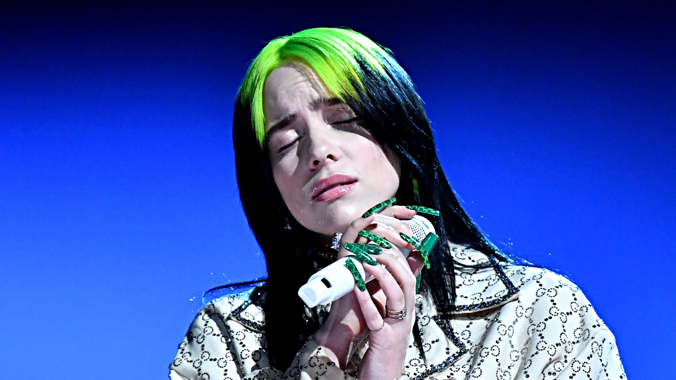 Billie Eilish The World'S A Little Blurry Wallpapers