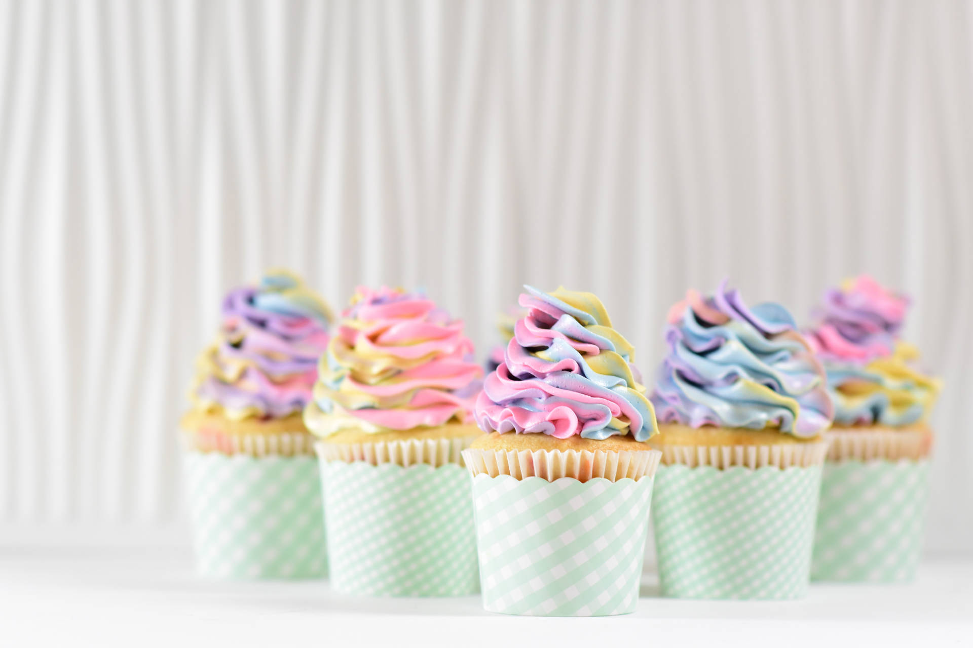 Birthday Cupcake Wallpapers