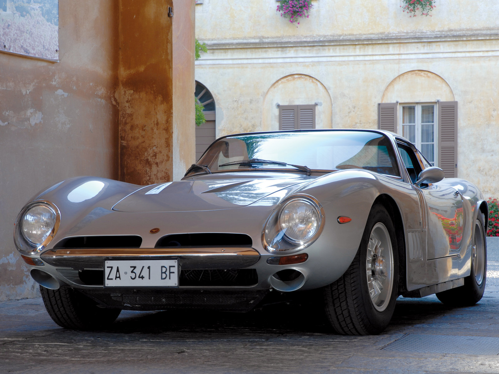 Bizzarrini 5300 Gt Strada Wallpapers