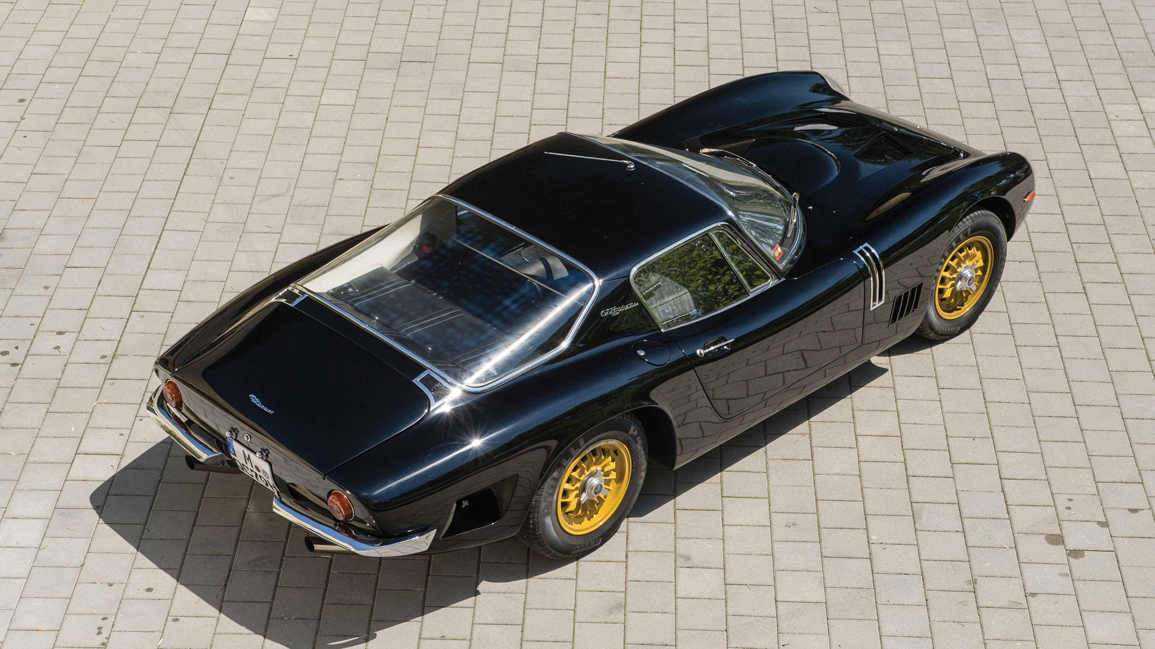 Bizzarrini 5300 Gt Strada Wallpapers