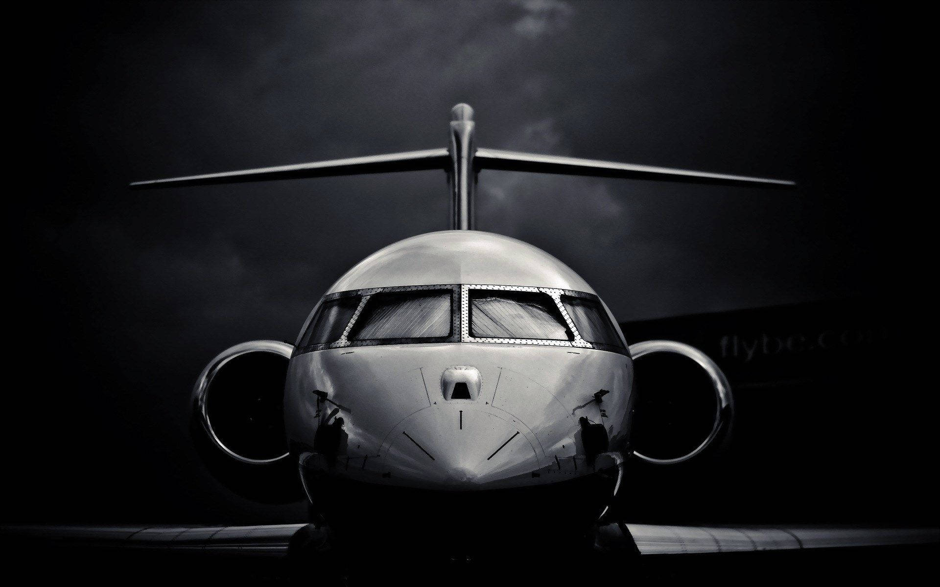 Black And White Airplane Wallpapers