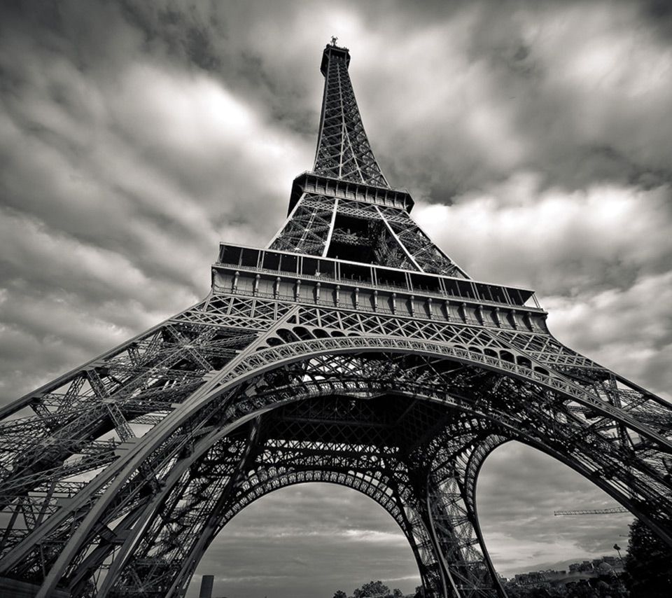 Black And White Eiffel Tower Wallpapers