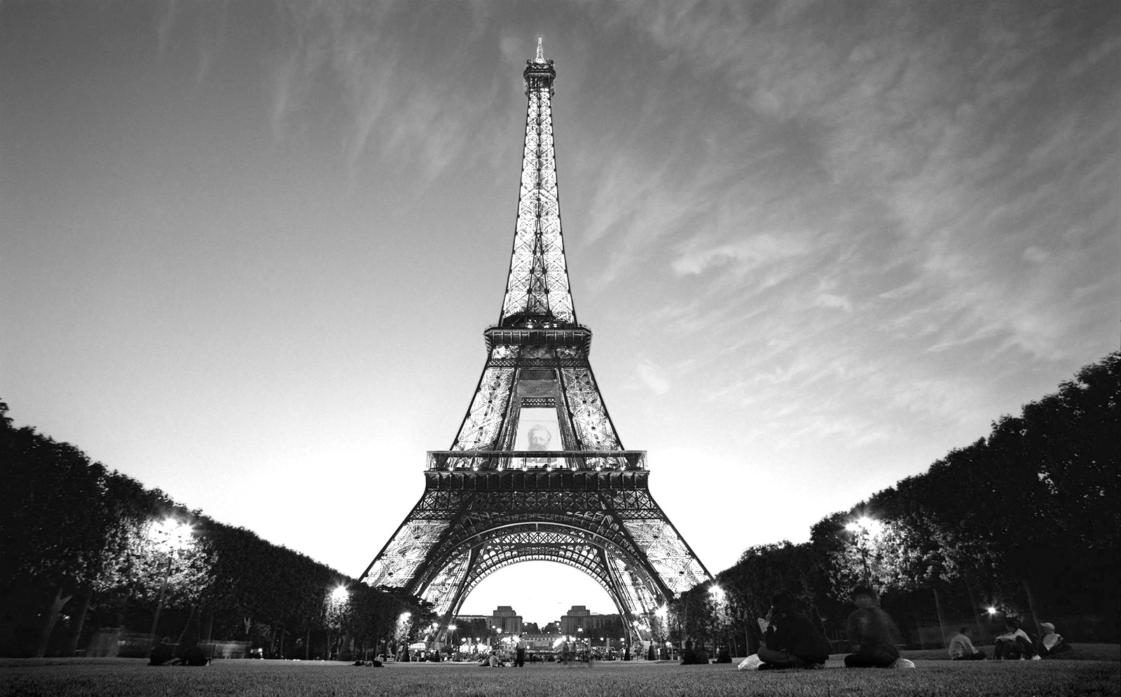 Black And White Paris Wallpapers