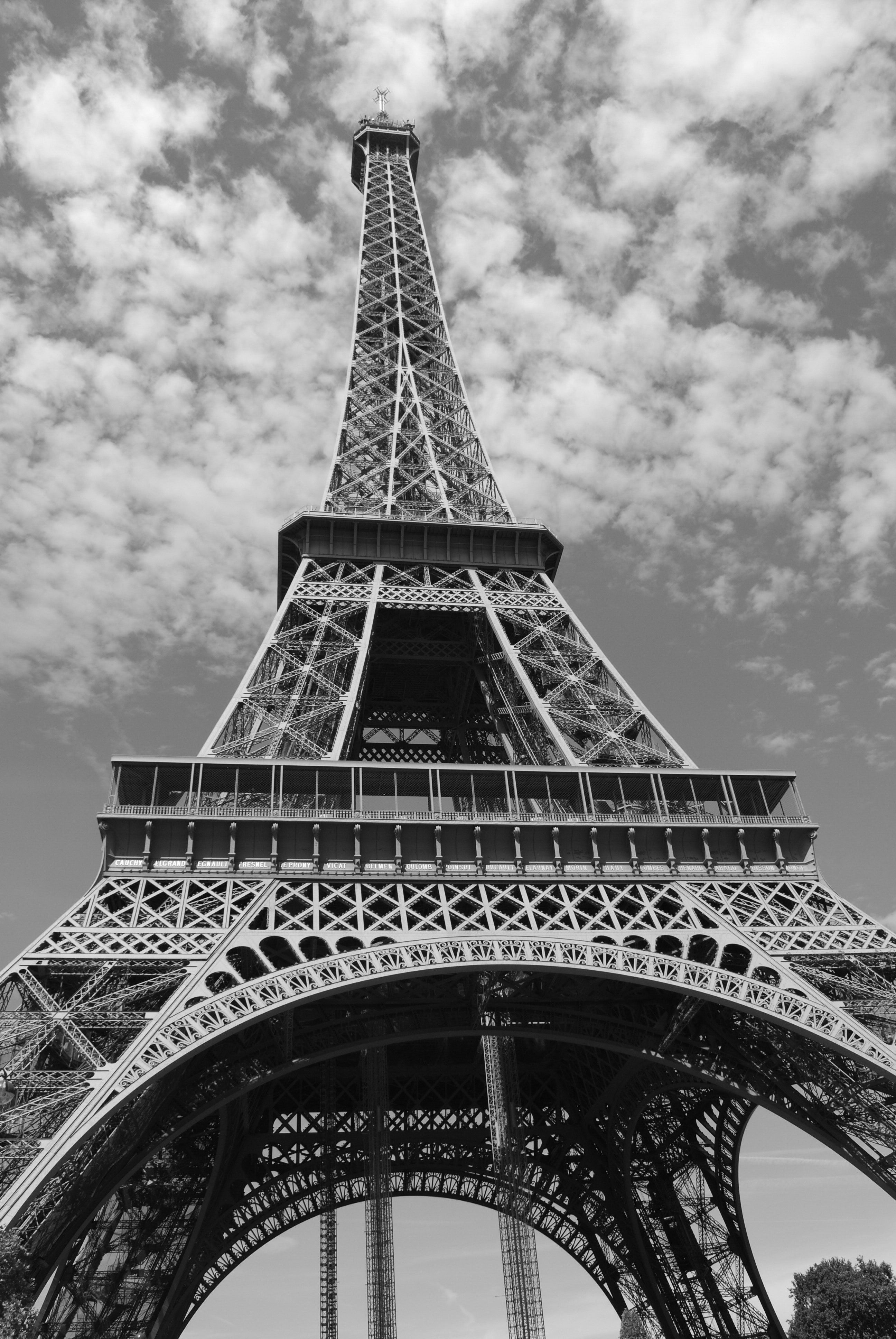 Black And White Paris Wallpapers