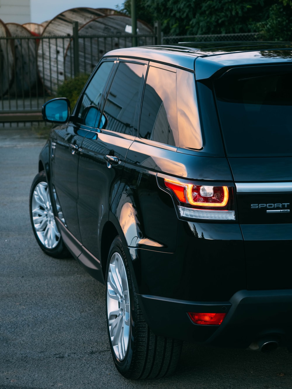 Black Range Rover Wallpapers