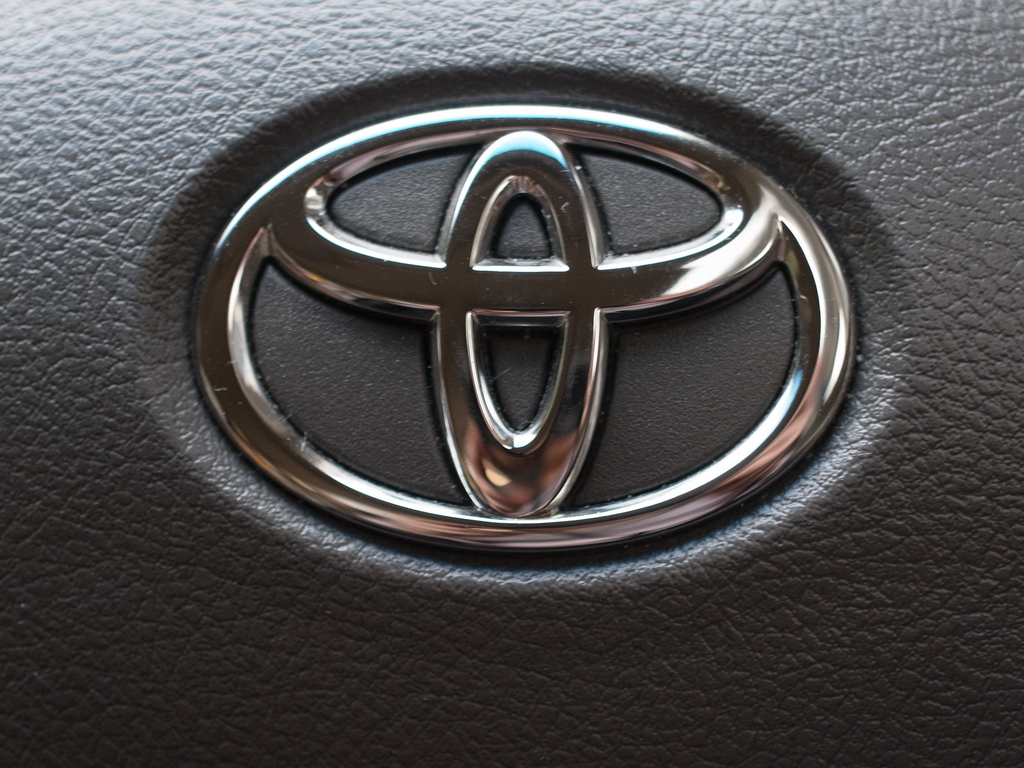 Black Toyota Logo Wallpapers