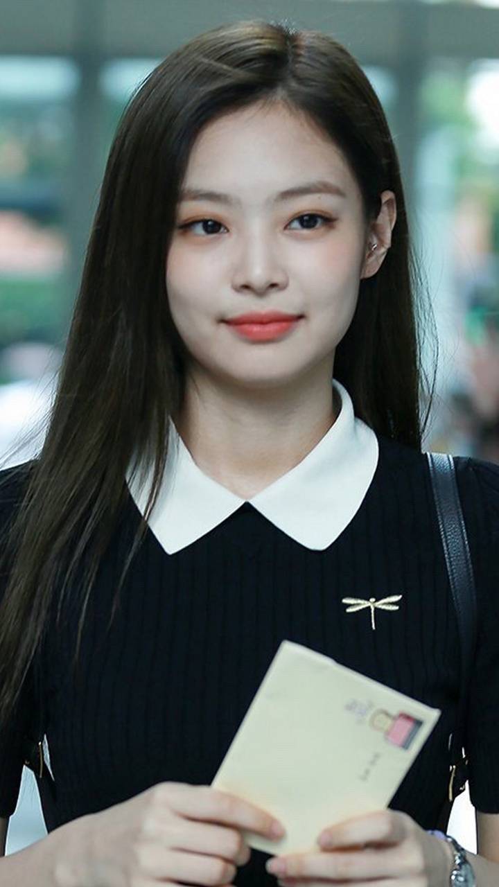 Blackpink Jennie Wink Pink Hair Wallpapers