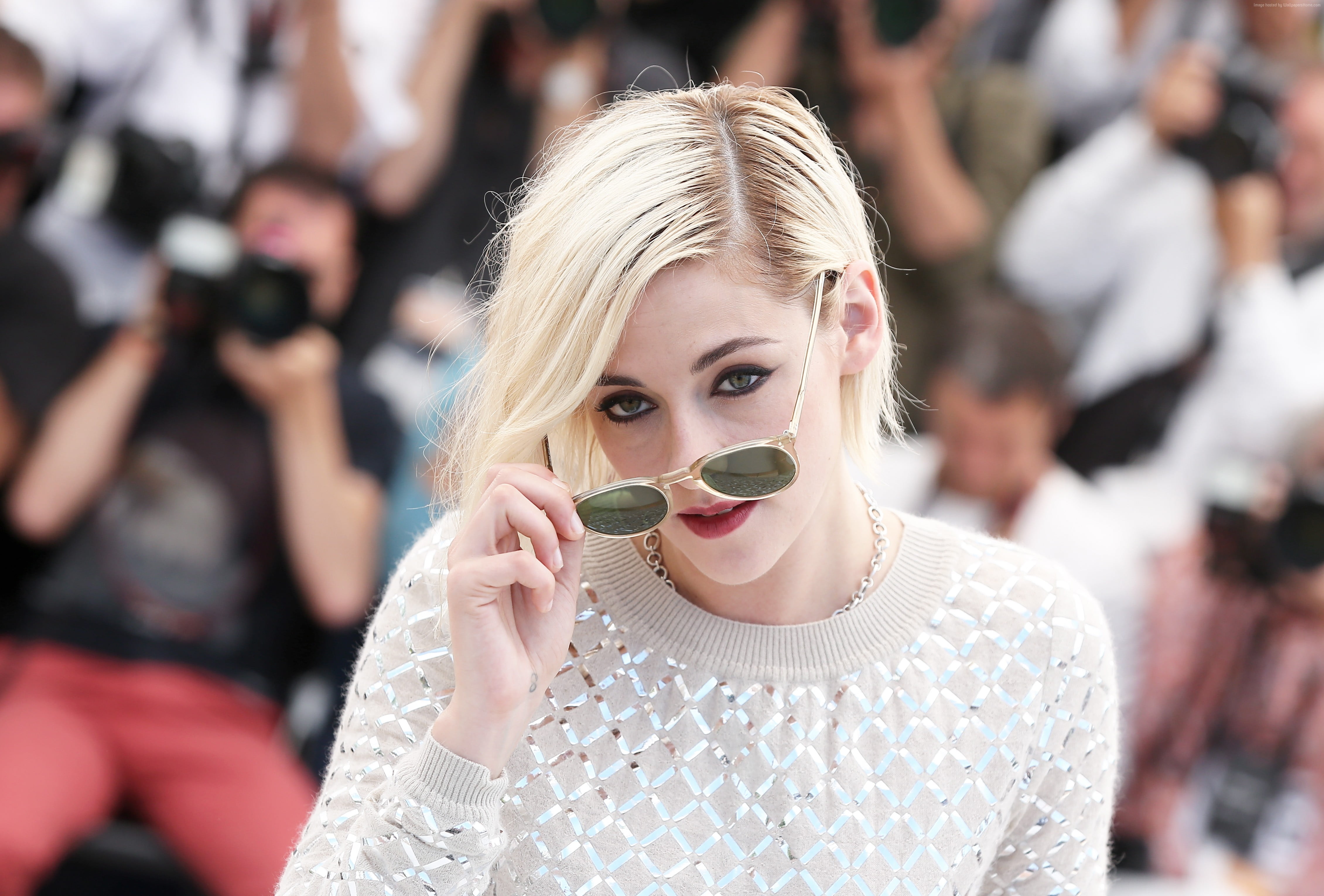 Blond Kristen Stewart Face Wallpapers