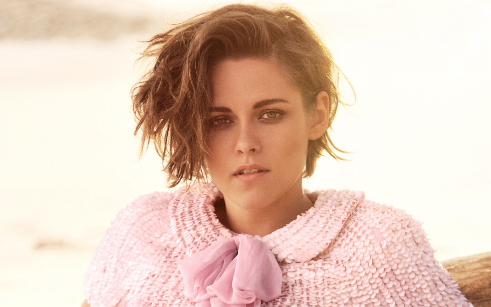 Blond Kristen Stewart Face Wallpapers