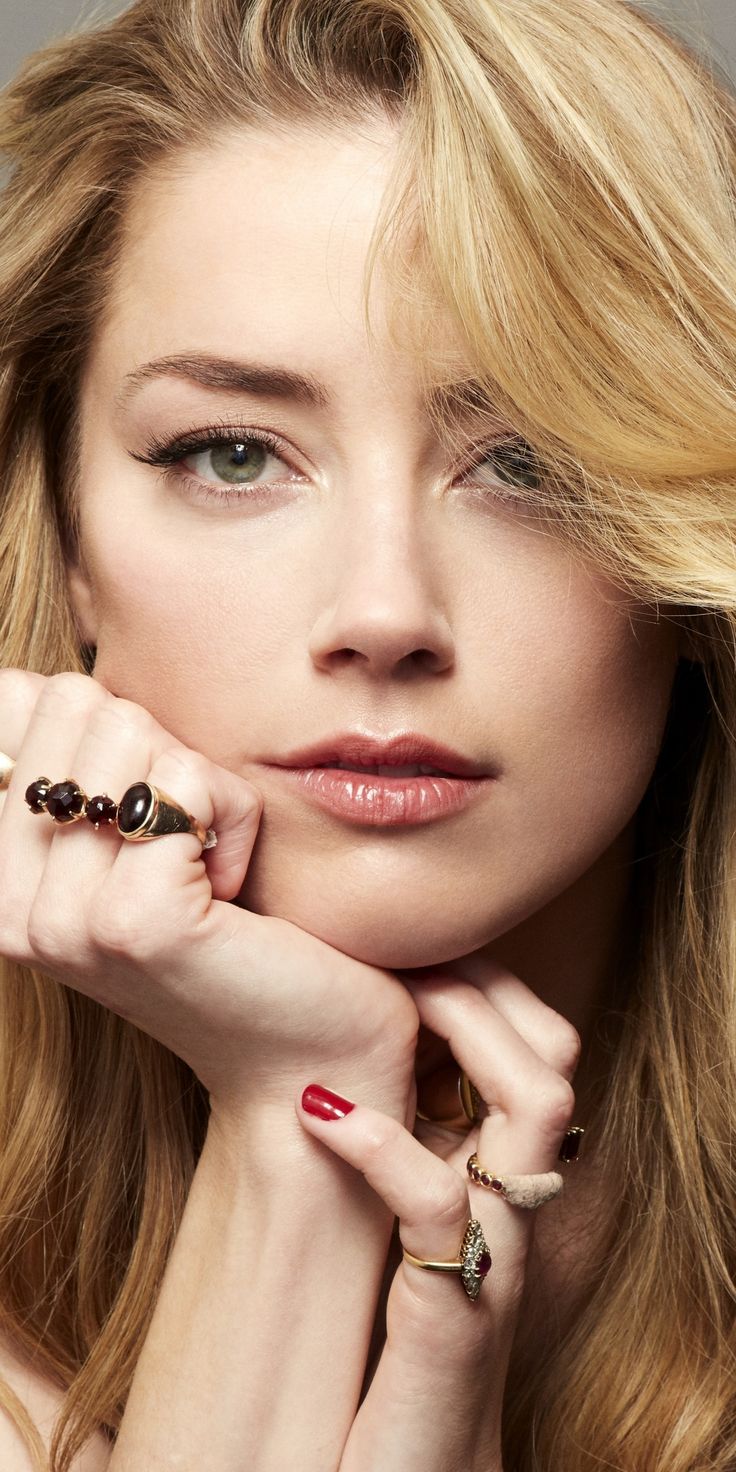 Blonde Actress Amber Heard Wallpapers