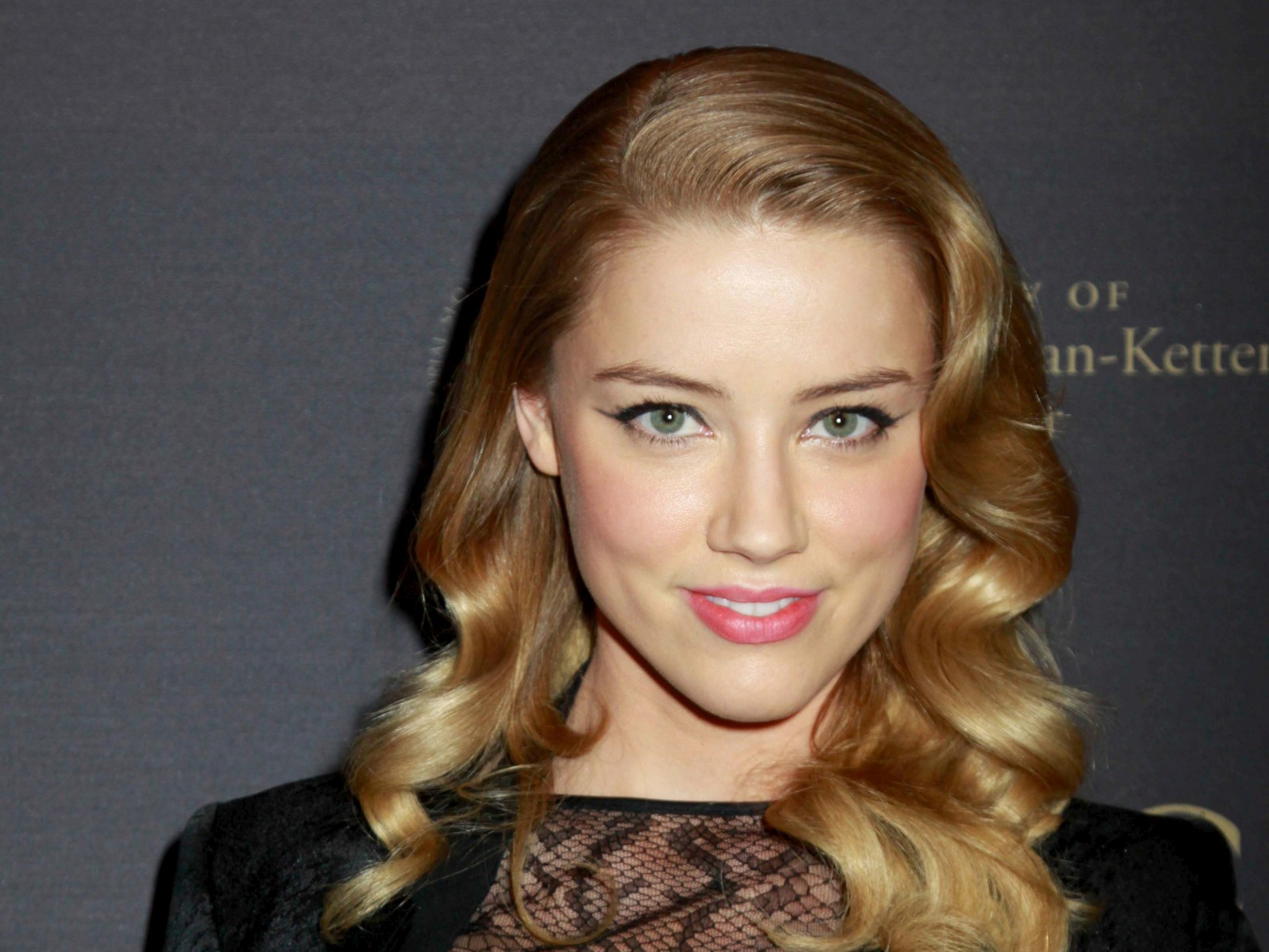 Blonde Amber Heard Blue Eyes Wallpapers