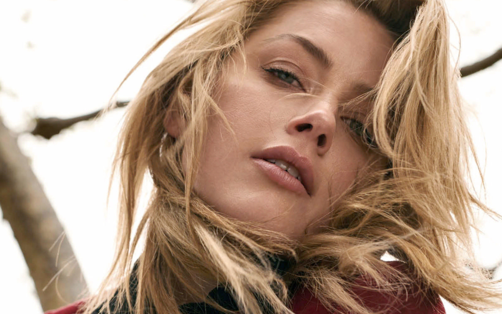 Blonde Amber Heard Blue Eyes Wallpapers