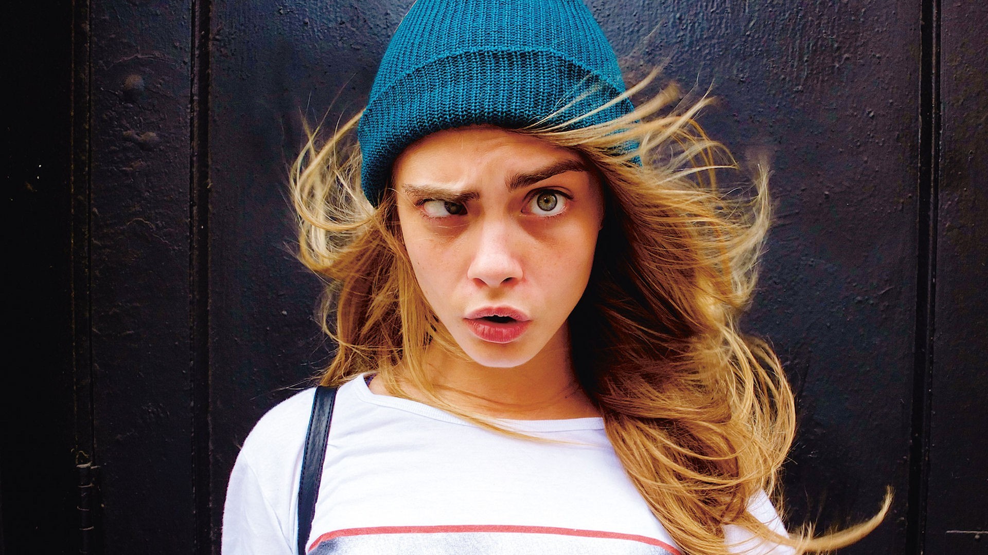 Blonde Cara Delevingne Wallpapers