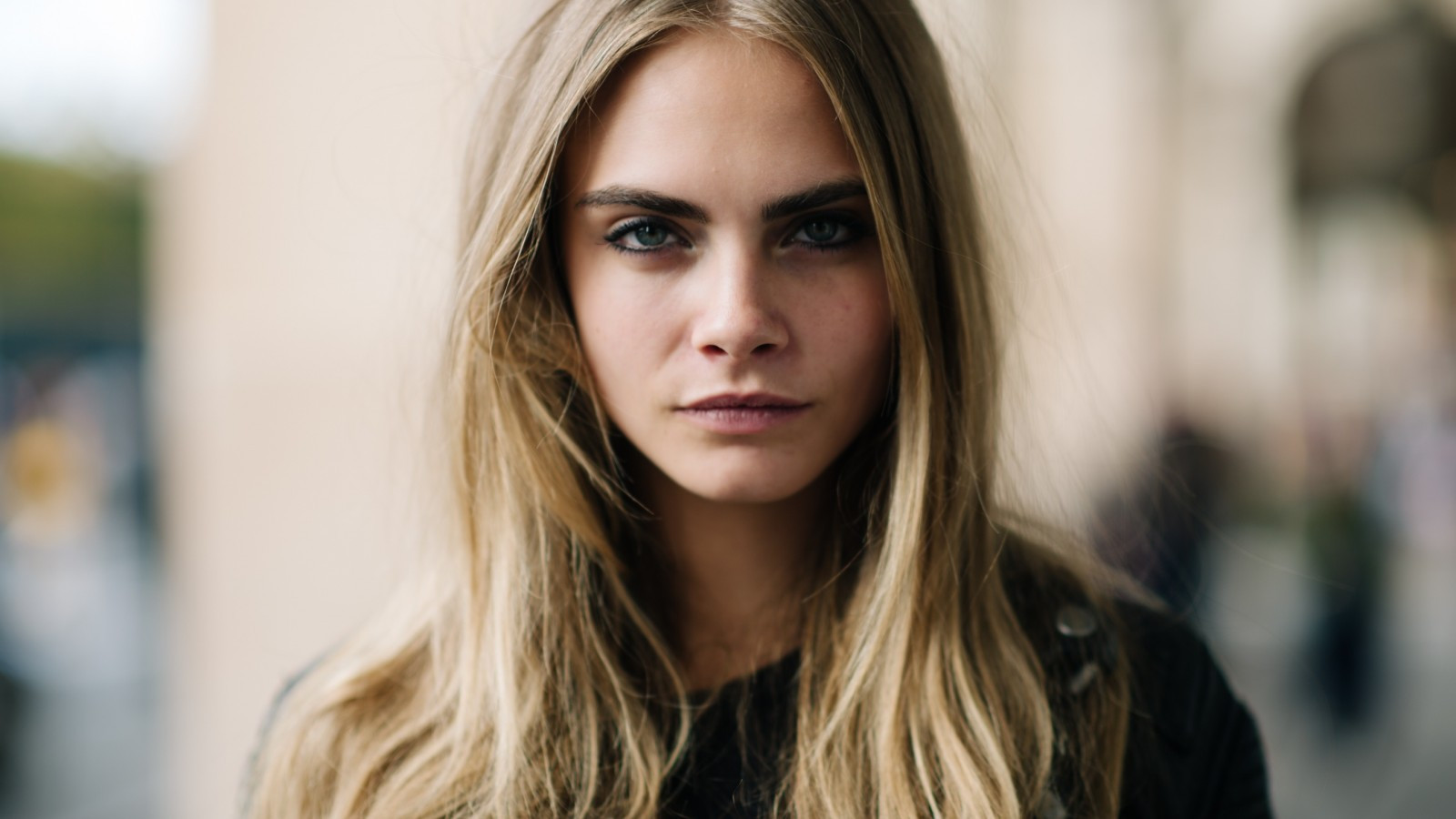 Blonde Cara Delevingne Wallpapers