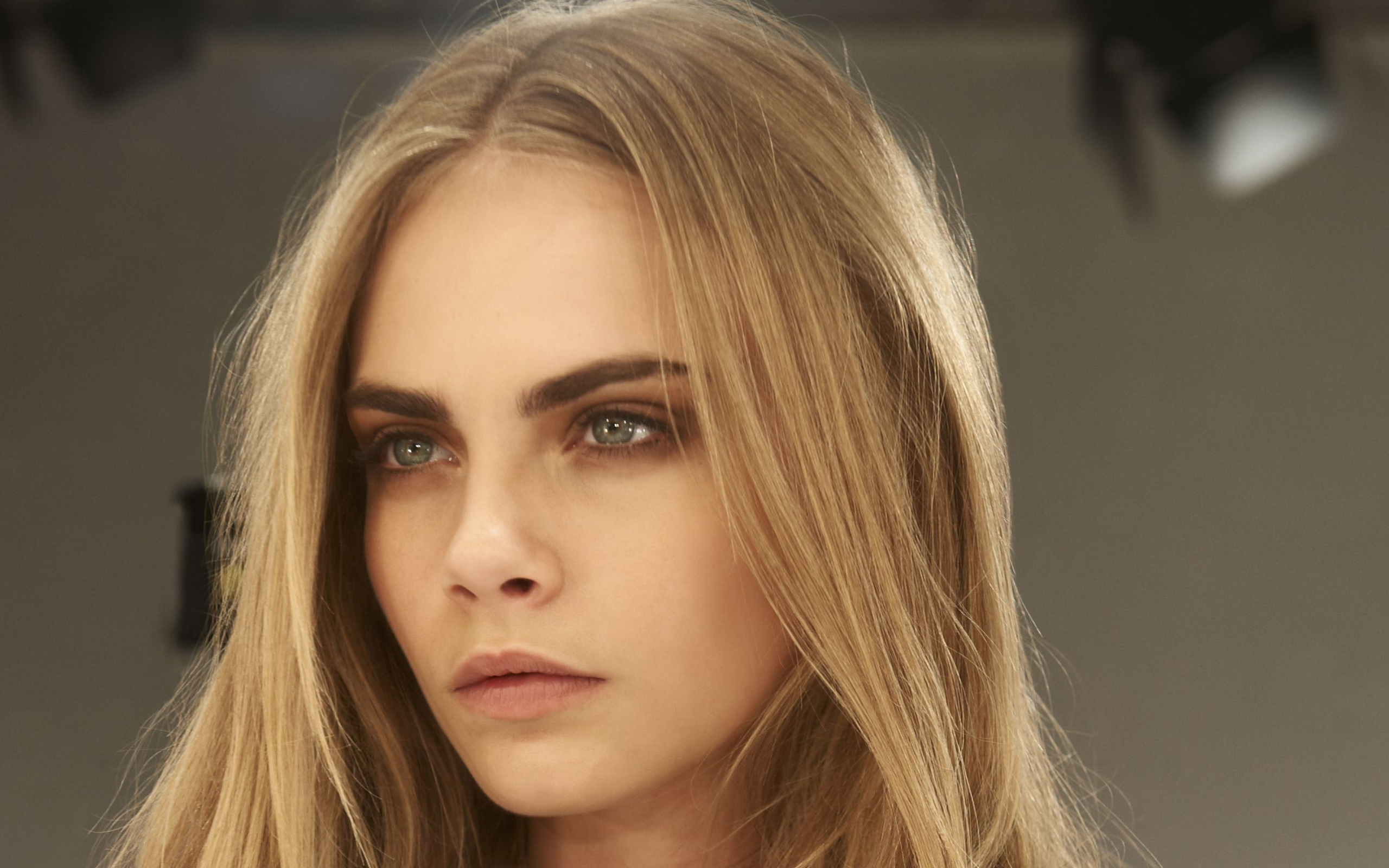 Blonde Cara Delevingne Wallpapers