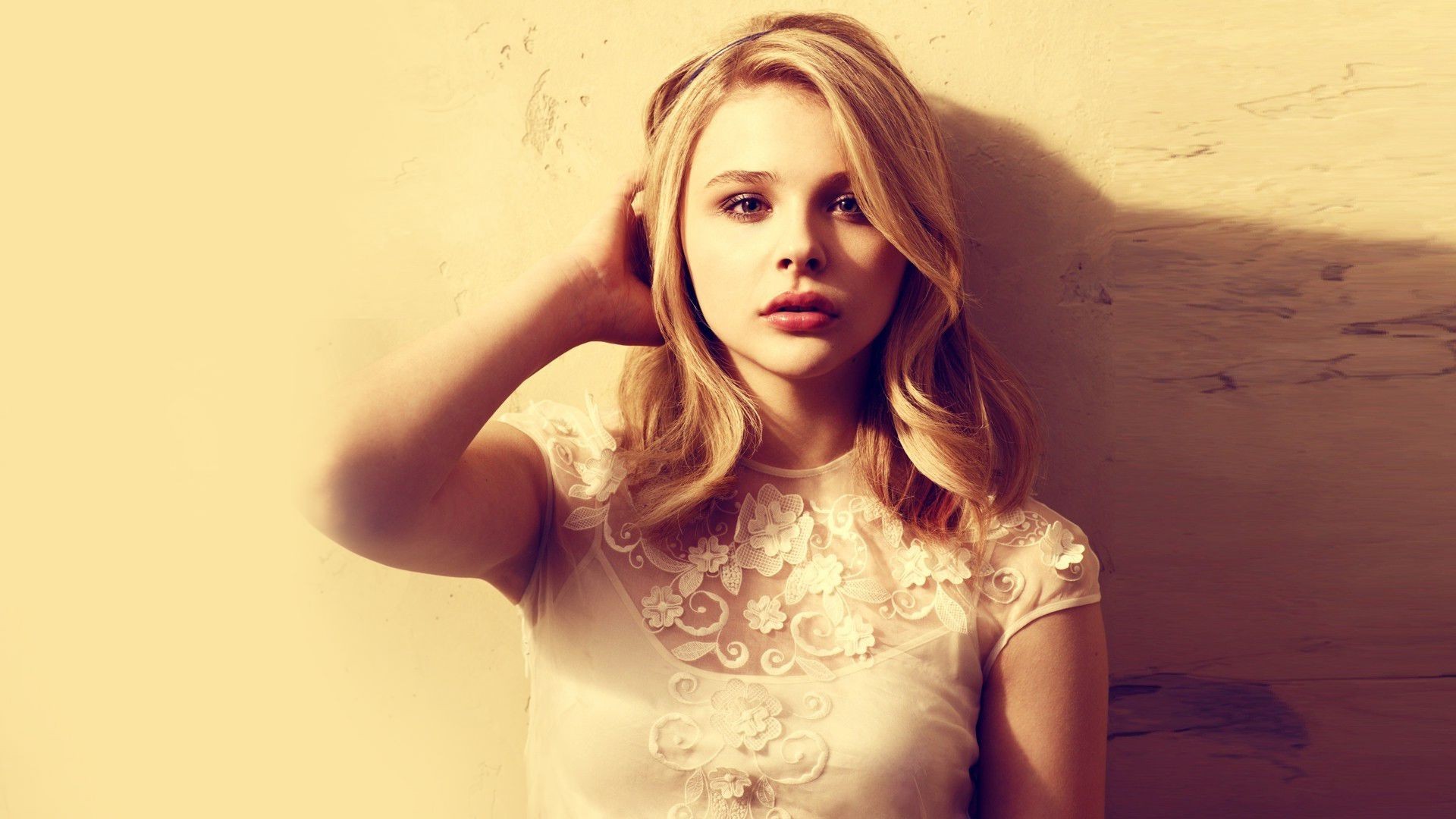 Blonde Chloe Grace Moretz Wallpapers