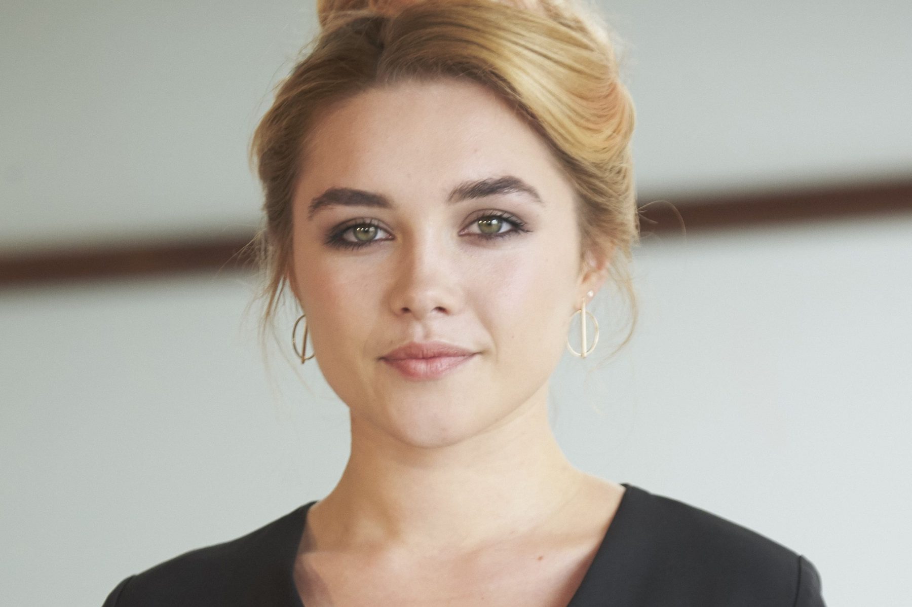 Blonde Florence Pugh Wallpapers