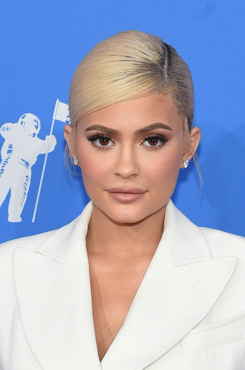 Blonde Kylie Jenner 2018 Wallpapers