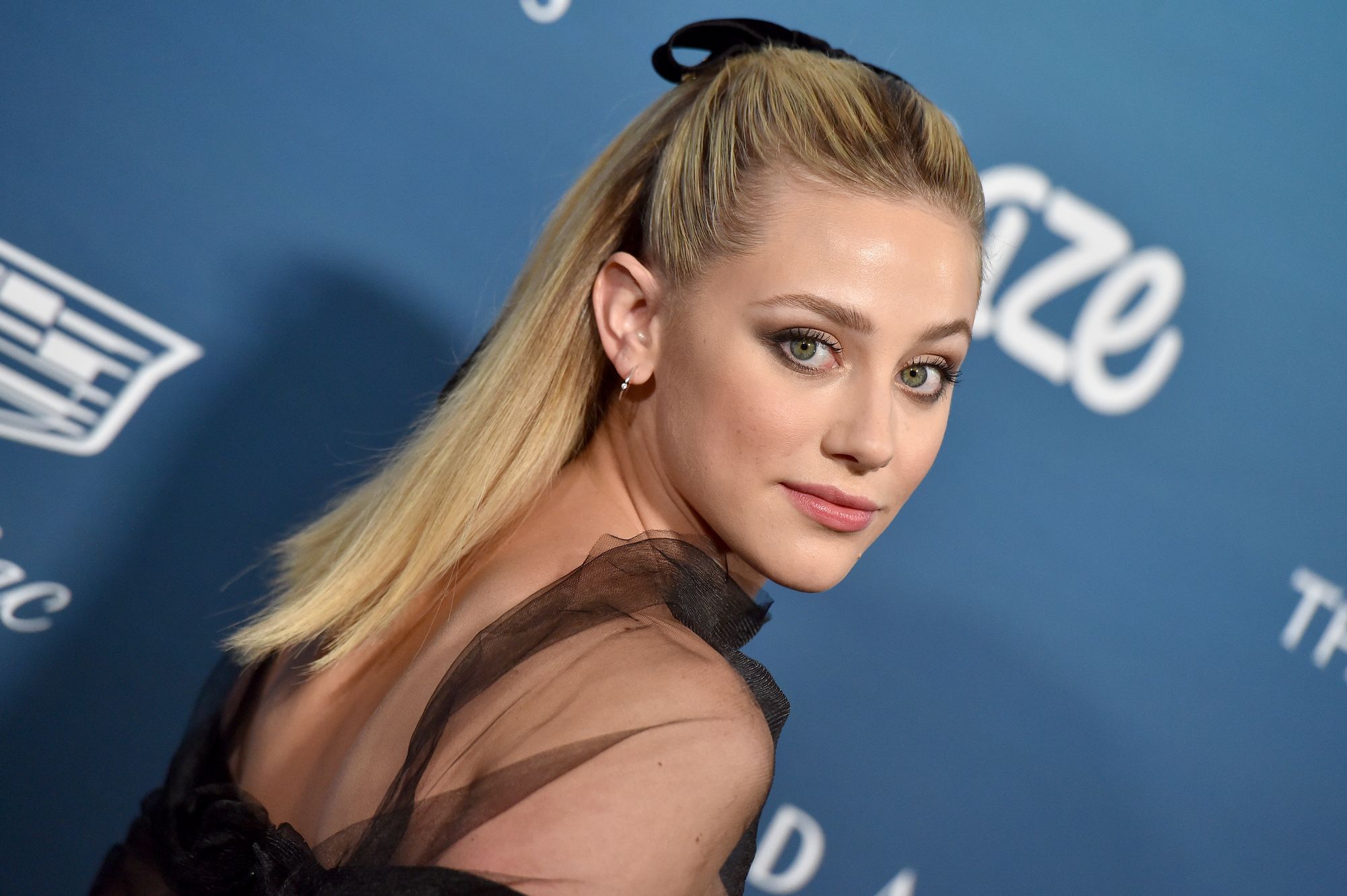 Blonde Lili Reinhart Wallpapers