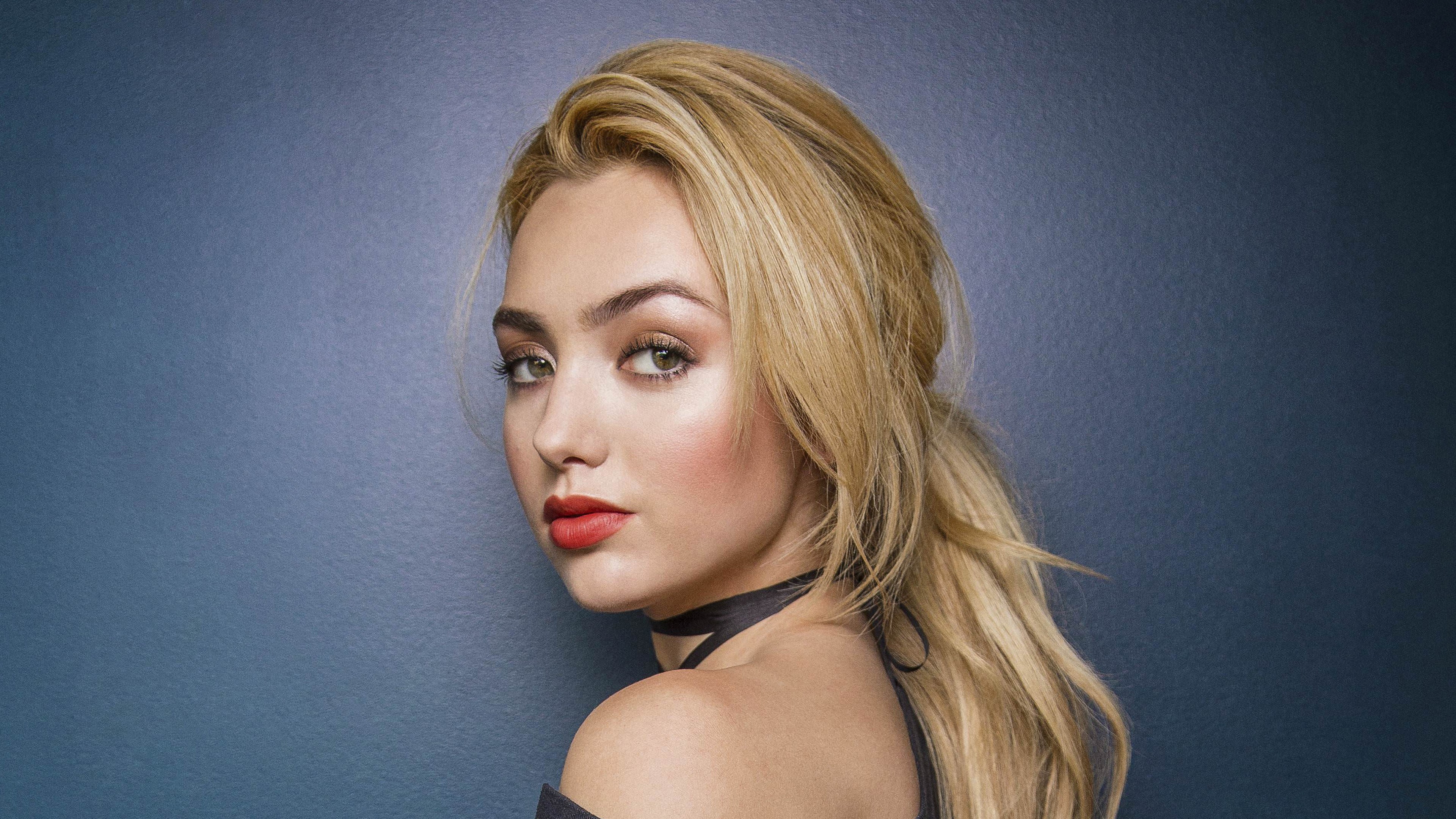 Blonde Peyton List Face 2019 Wallpapers