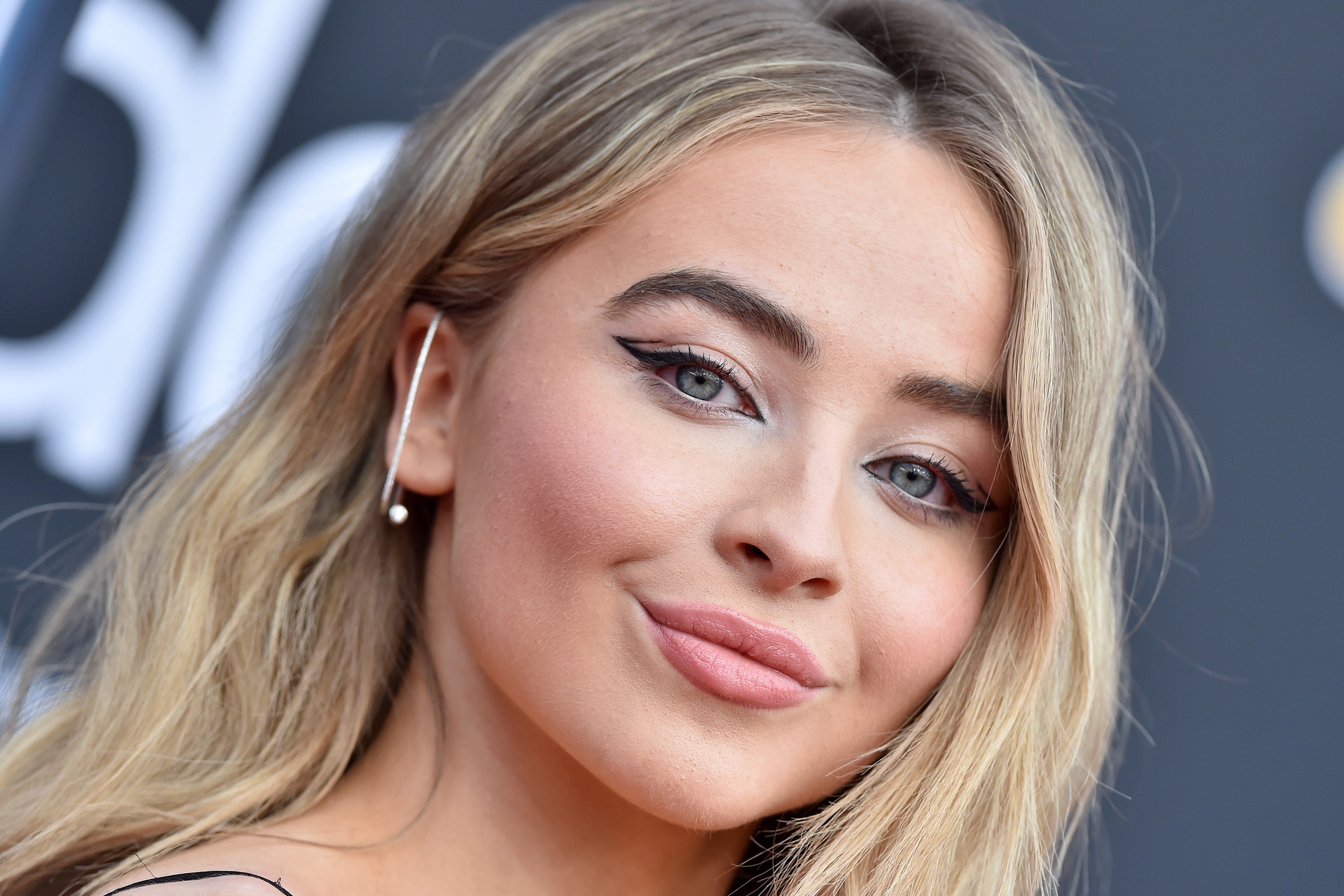 Blonde Sabrina Carpenter Blue Eye Wallpapers