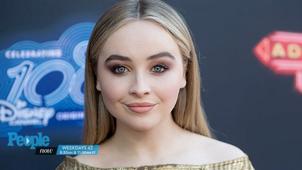 Blonde Sabrina Carpenter Blue Eye Wallpapers