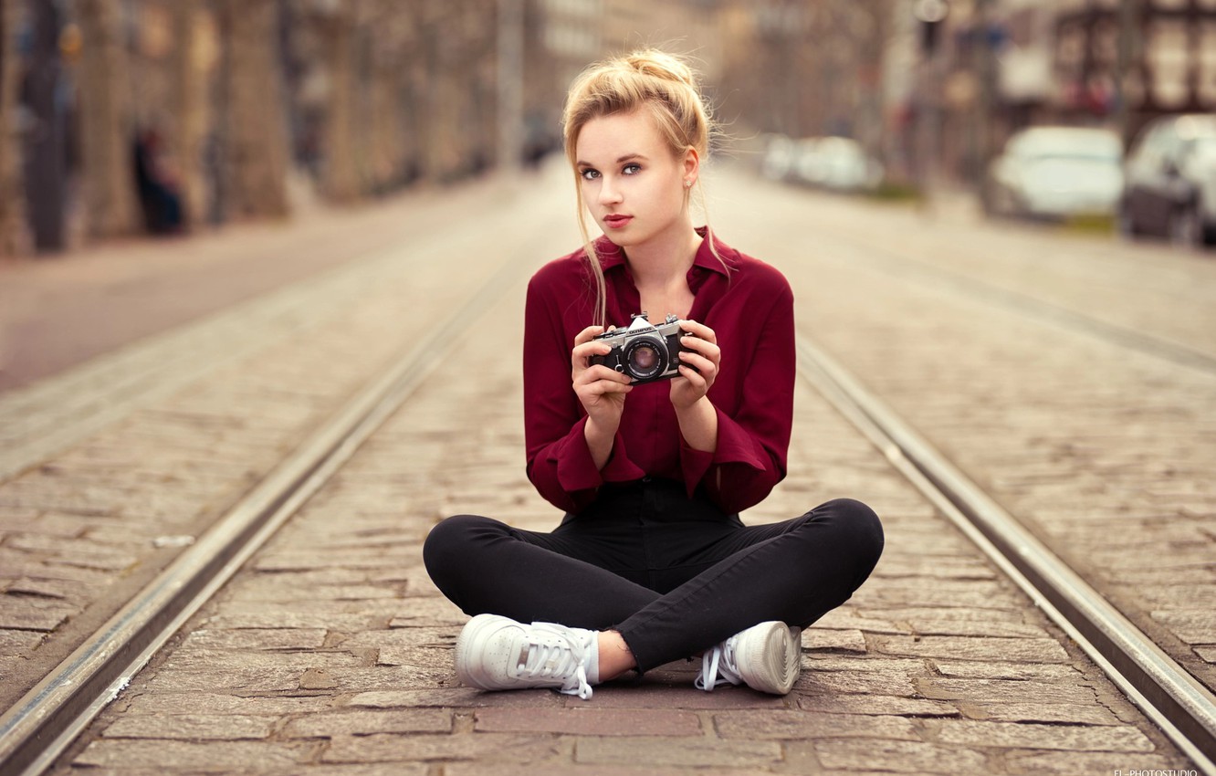 Blonde Women Street Portrait Wallpapers