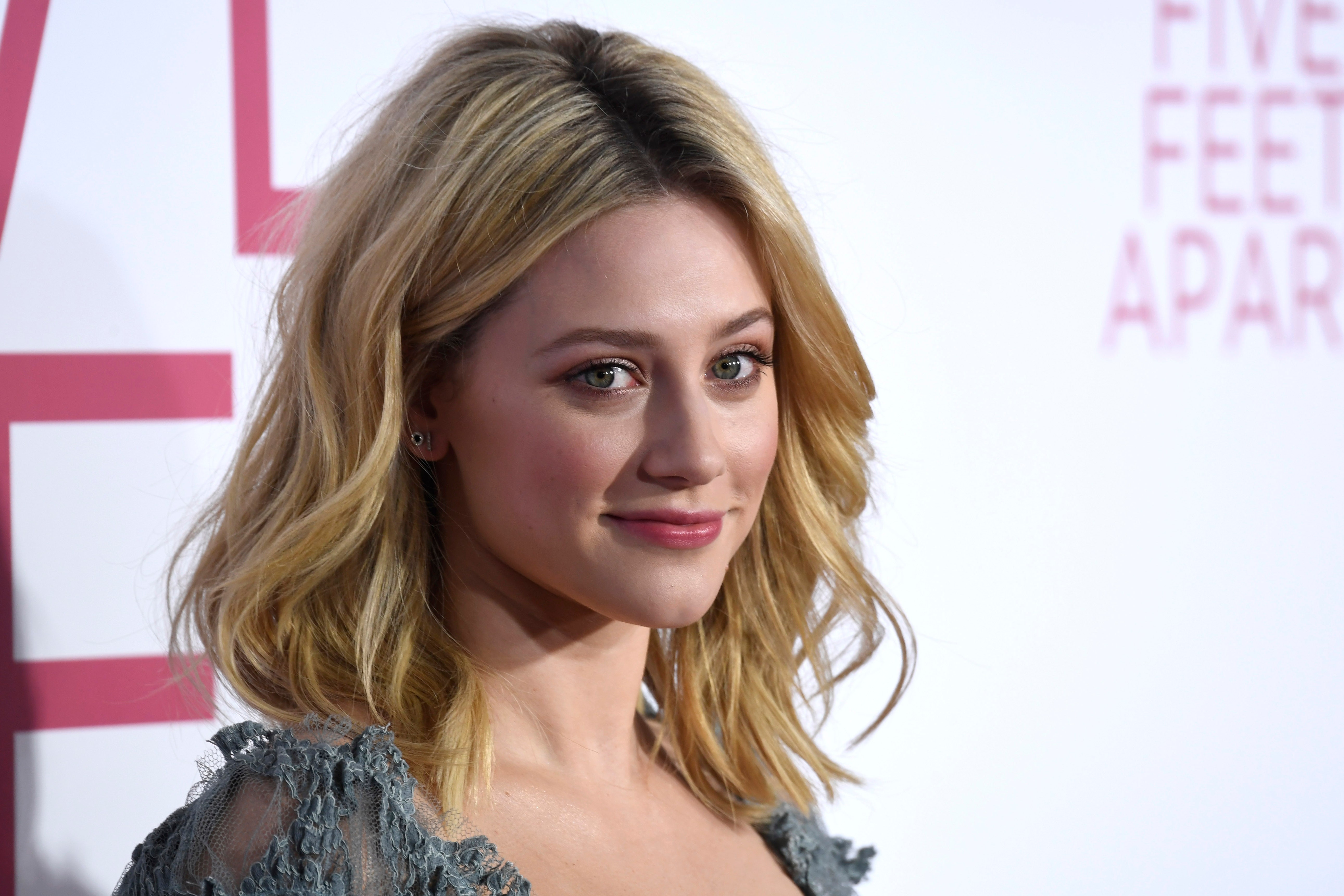 Blong Lili Reinhart Face Wallpapers