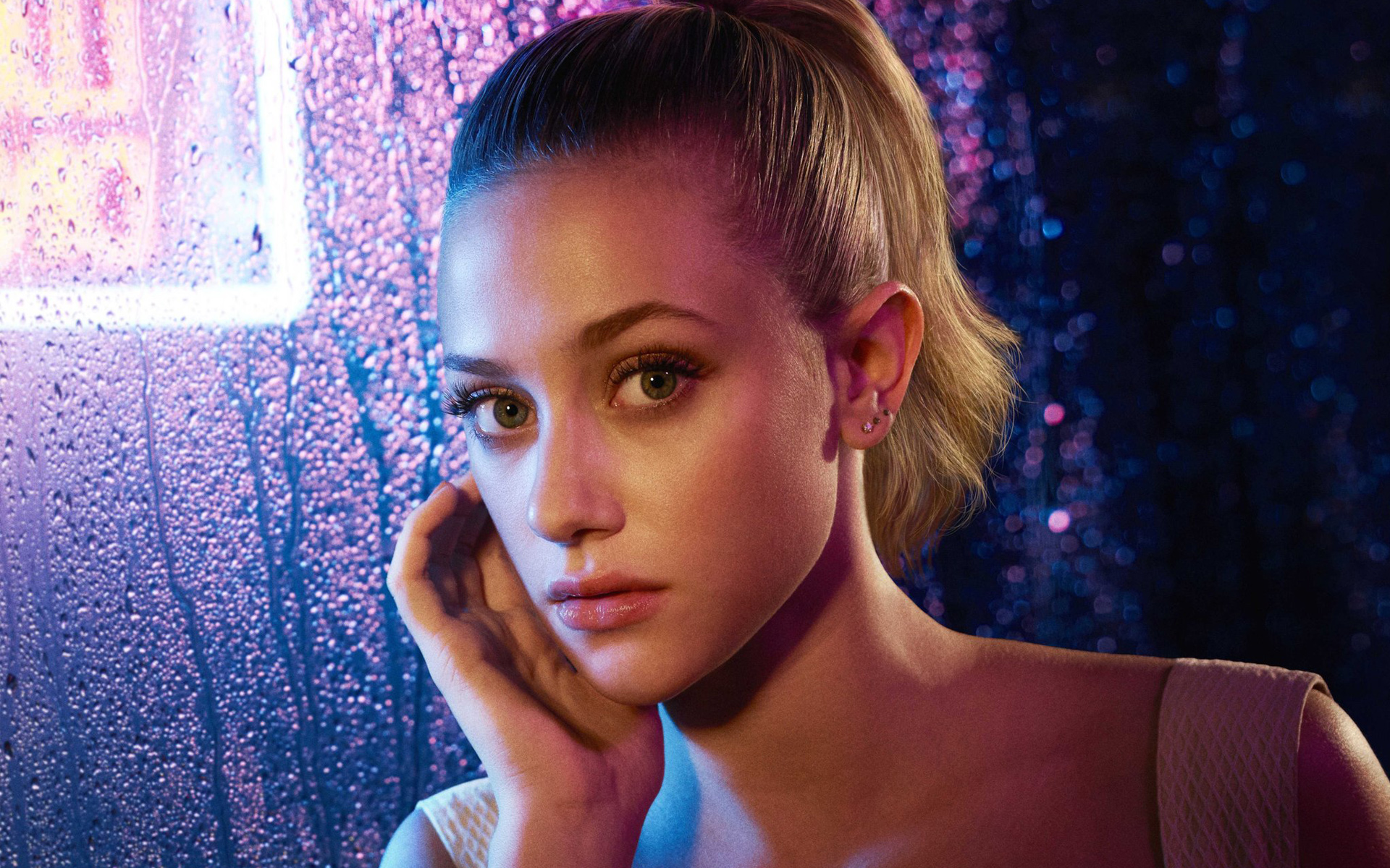 Blong Lili Reinhart Face Wallpapers