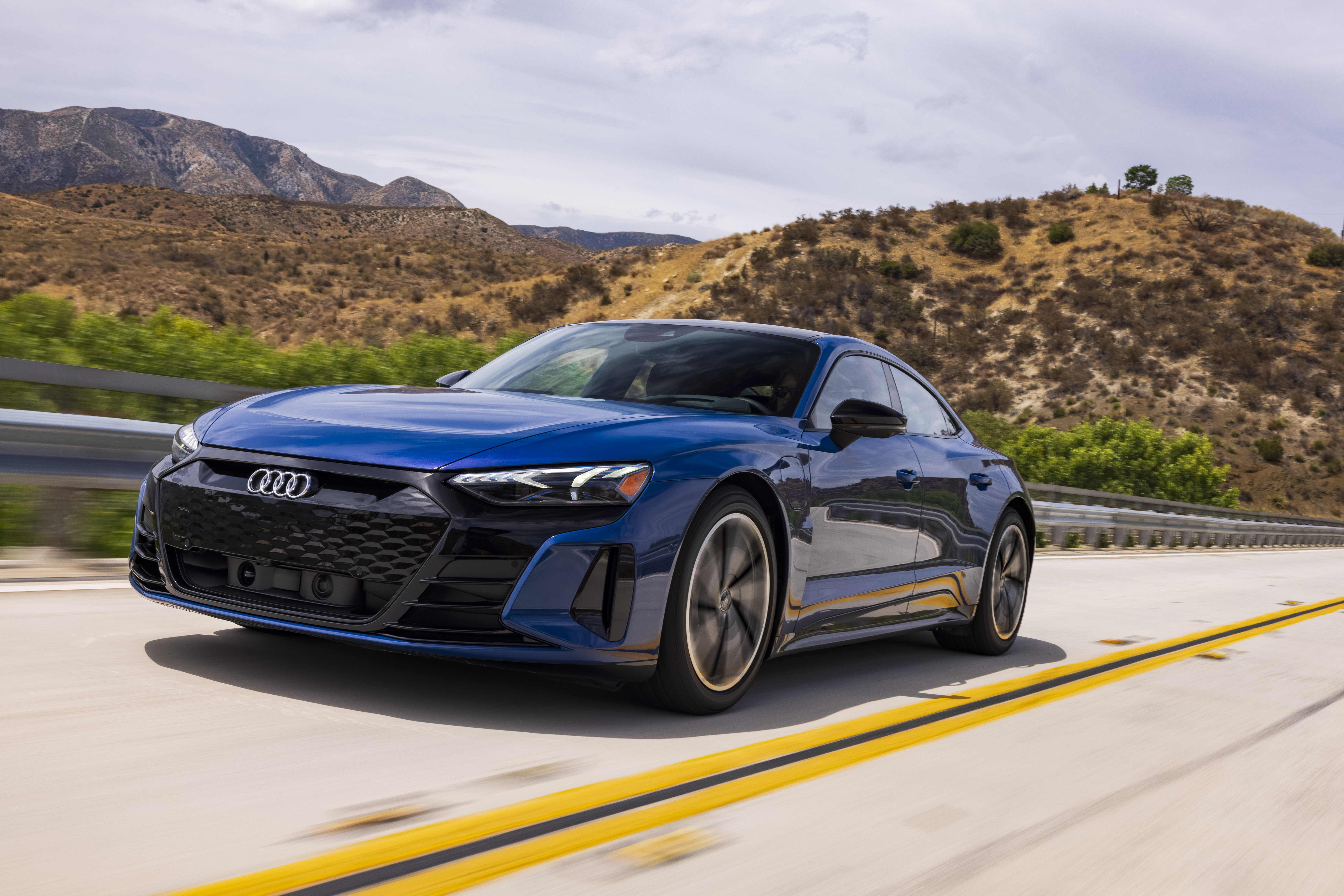 Blue Audi E-Tron Gt Quattro Wallpapers