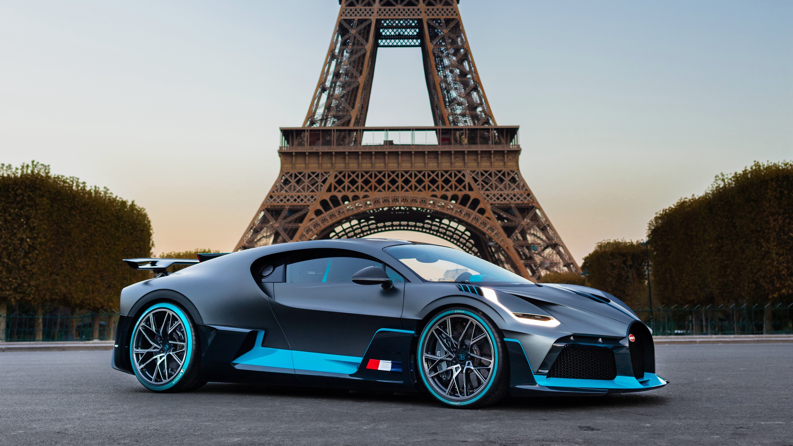 Blue Bugatti Wallpapers