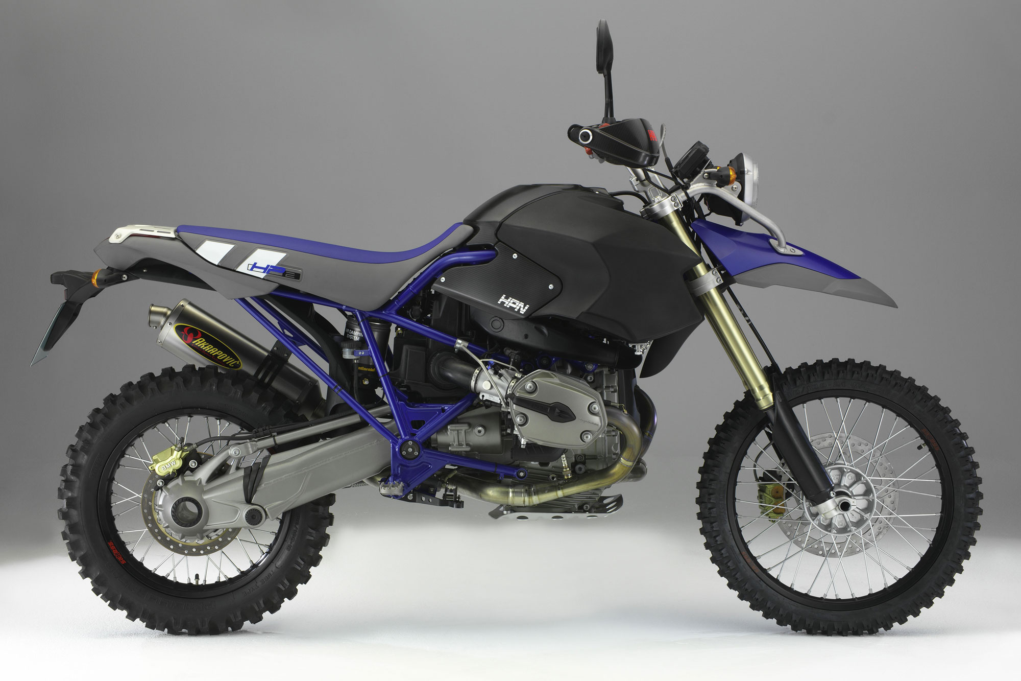 Самый лучший эндуро мотоцикл. BMW hp2 Enduro. 1200 Hp2 Enduro. Мотоциклы BMW hp2 Sport. BMW Enduro мотоцикл.