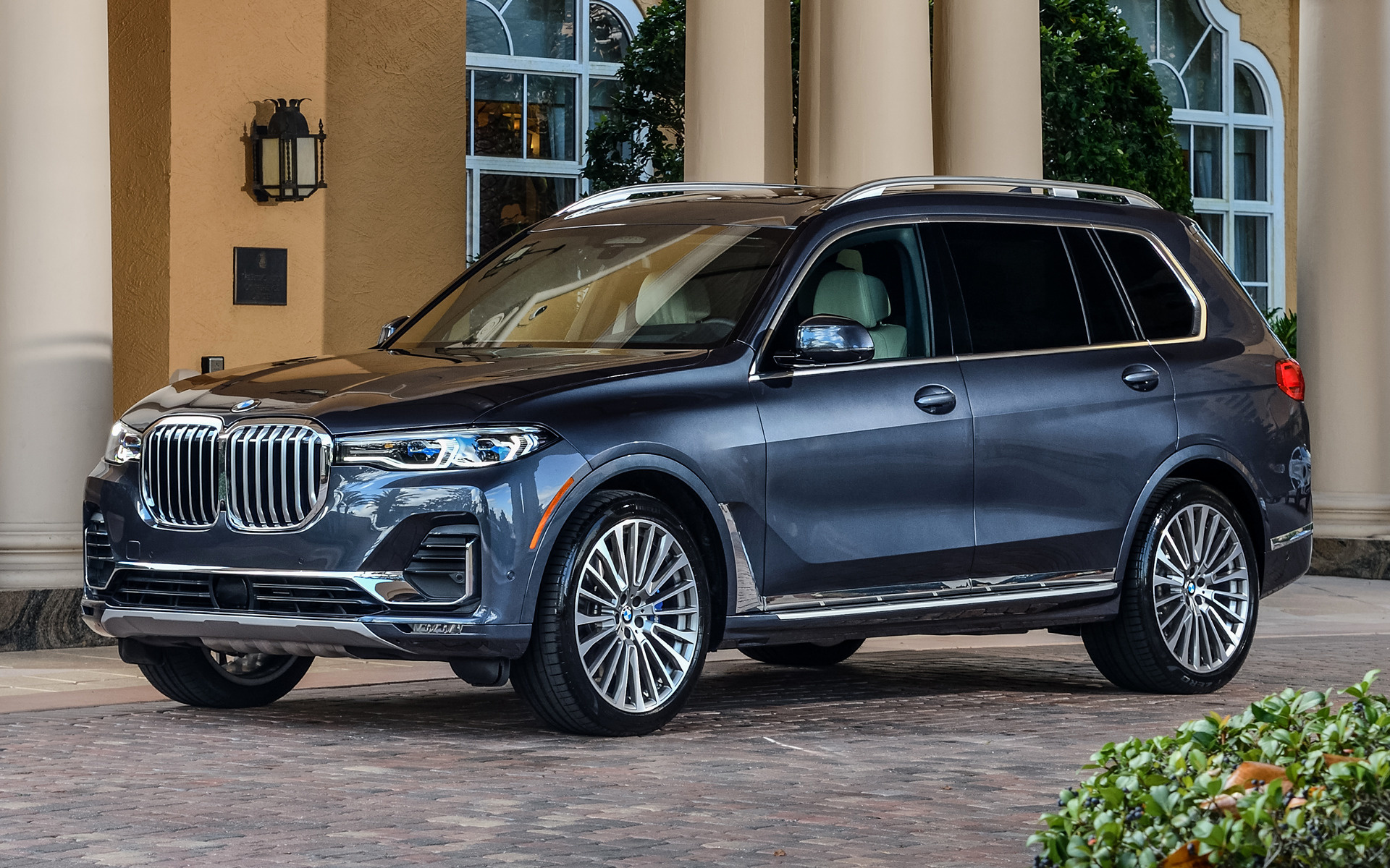 Bmw X7 Wallpapers