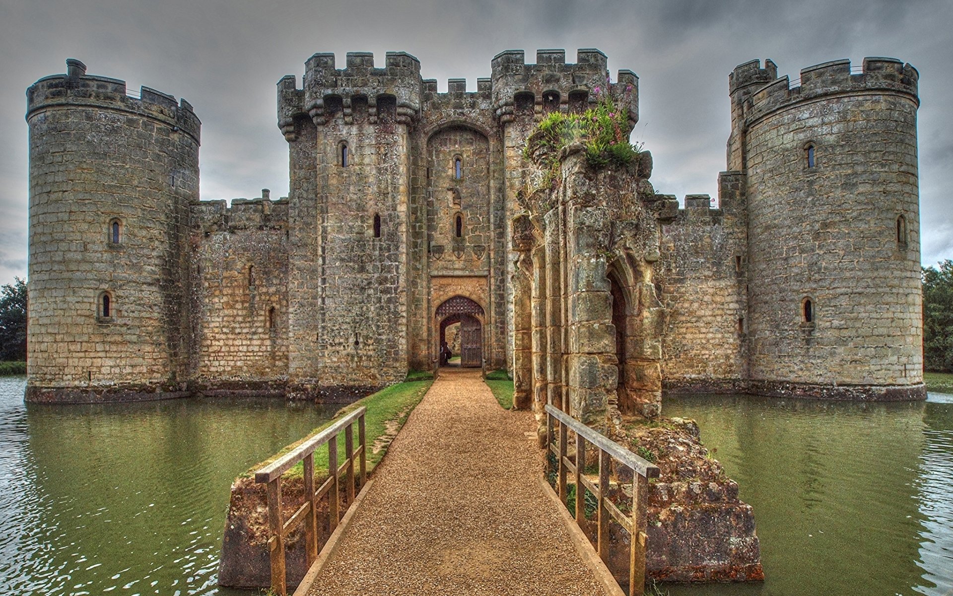 Bodiam Castle Wallpapers