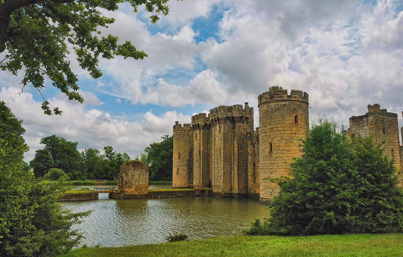 Bodiam Castle Wallpapers