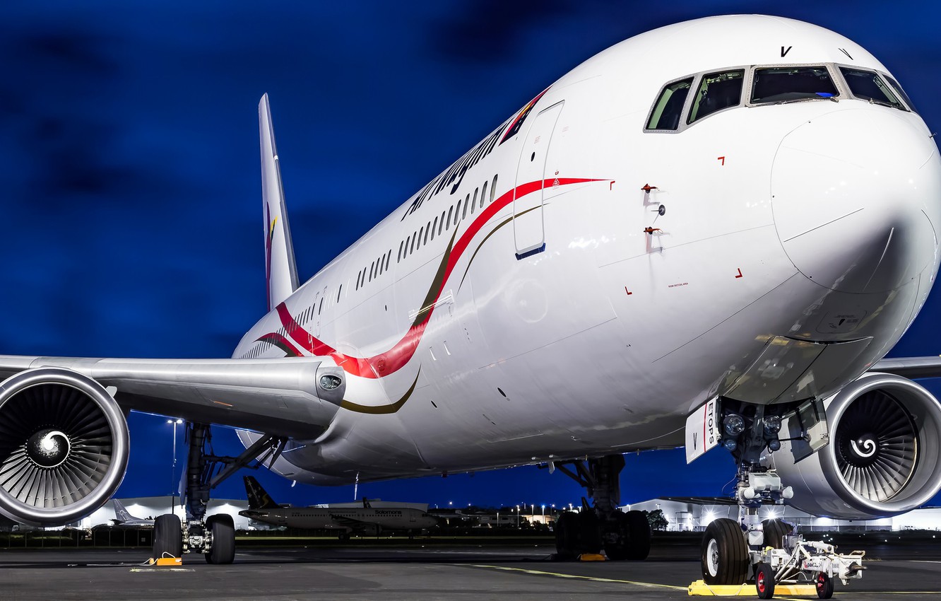 Boeing 767 Wallpapers