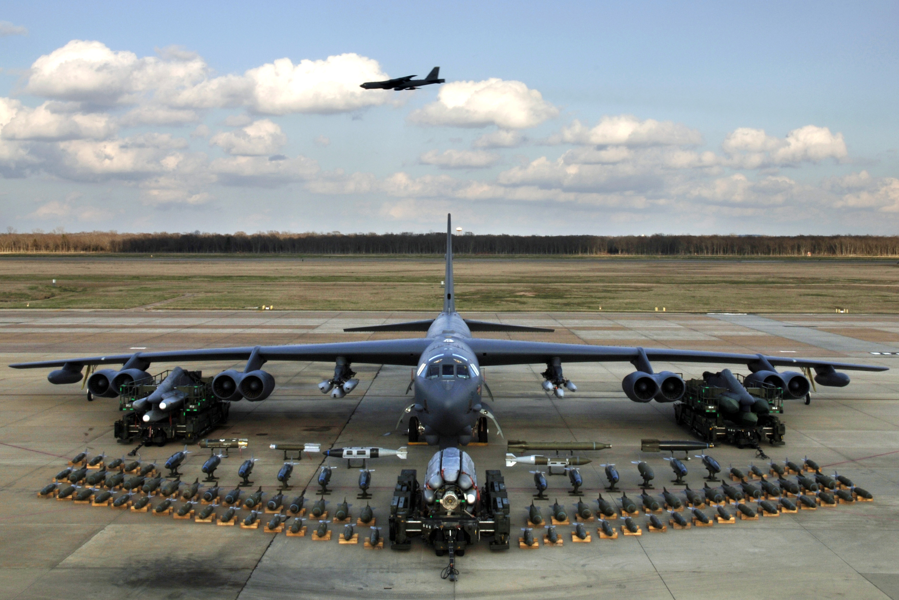 Boeing B-52 Stratofortress Wallpapers