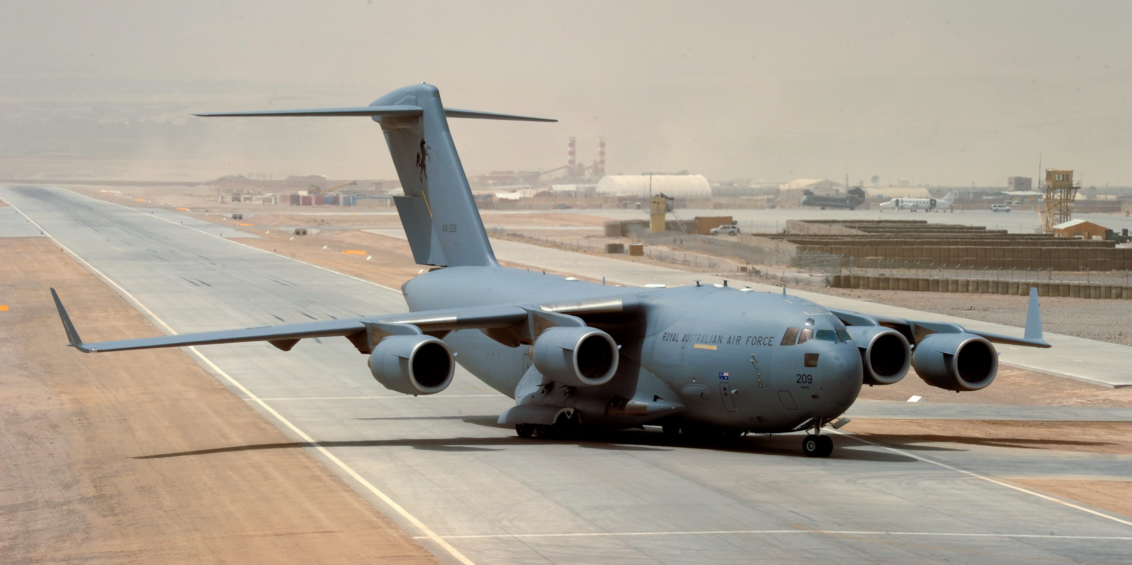 Boeing C-17 Globemaster Iii Wallpapers