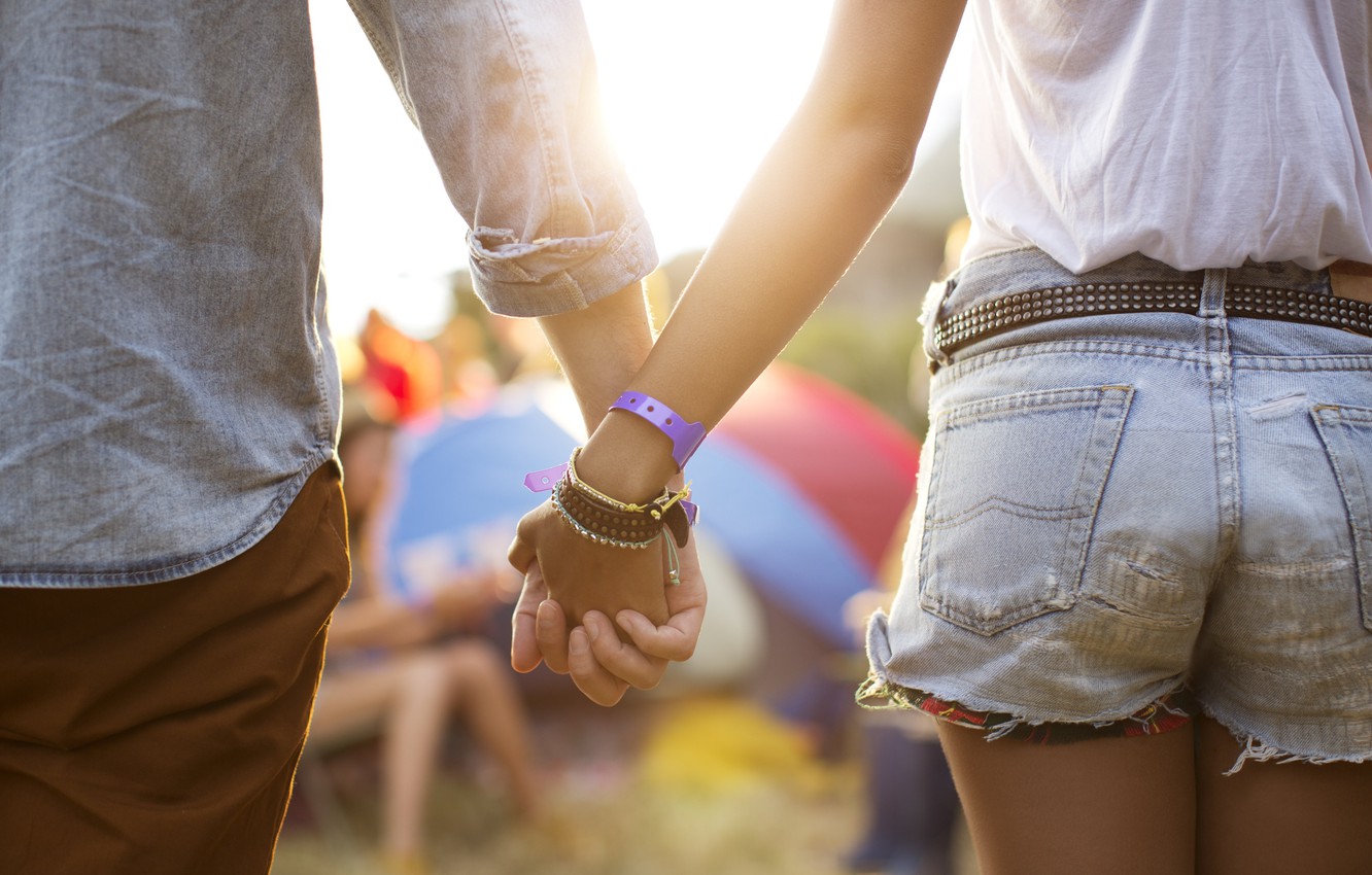 Boy And Girl Holding Hands Wallpapers