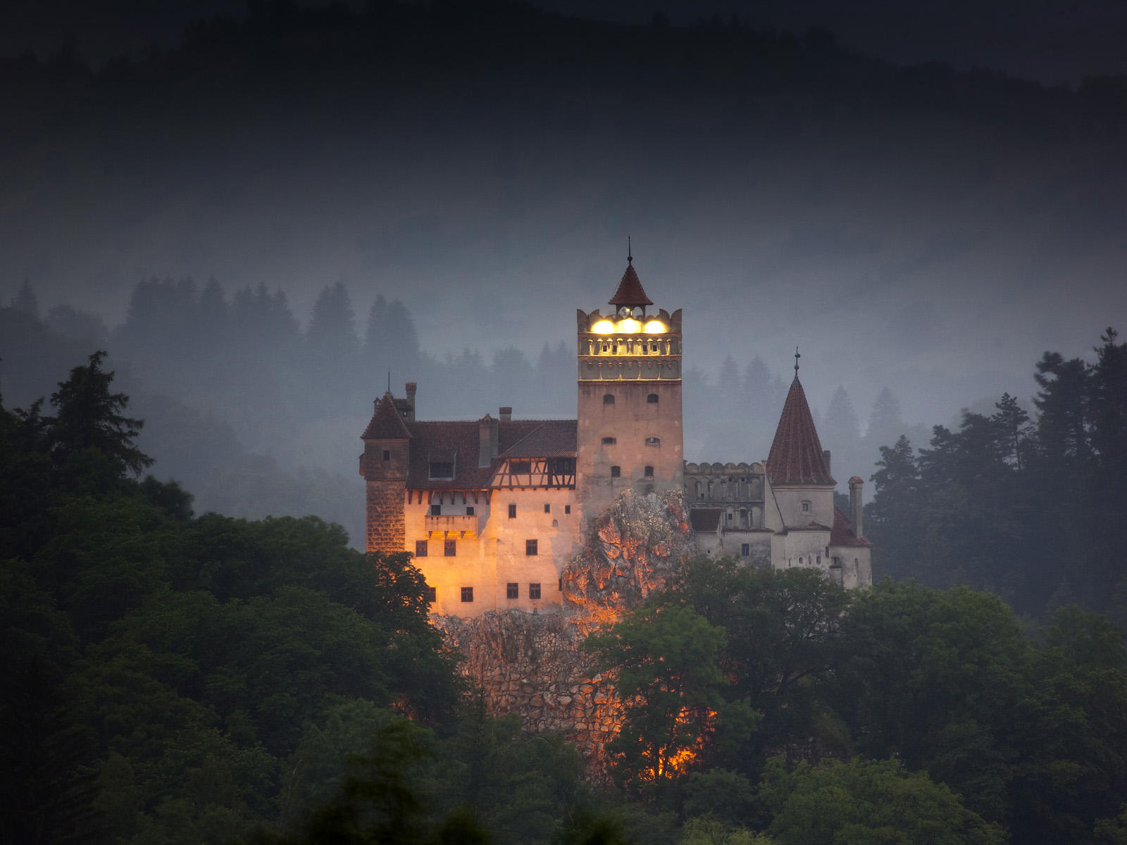 Bran Castle Wallpapers