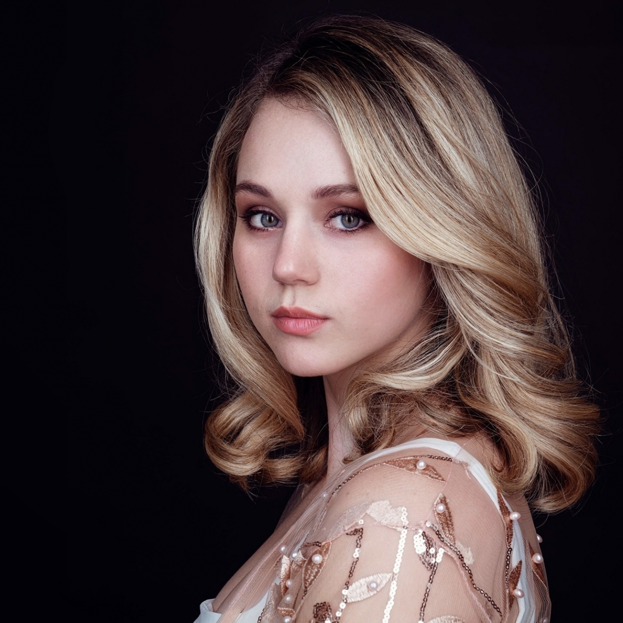 Brec Bassinger Actress Wallpapers