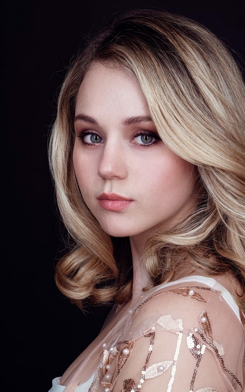 Brec Bassinger Actress Wallpapers