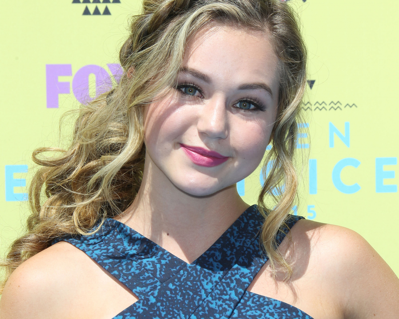 Brec Bassinger Wallpapers