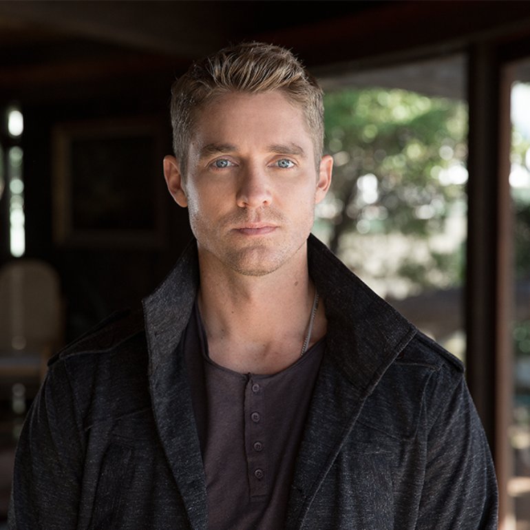 Brett Young Wallpapers