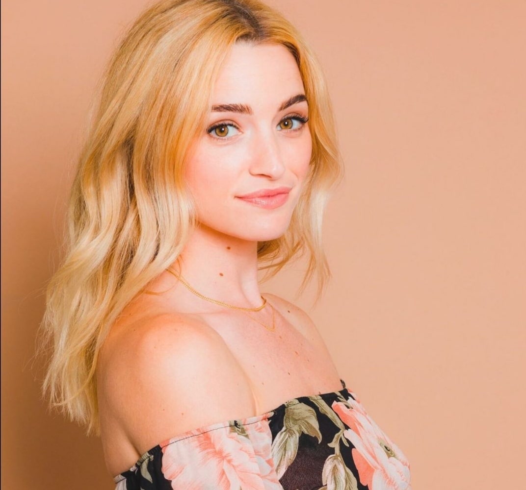 Brianne Howey Wallpapers