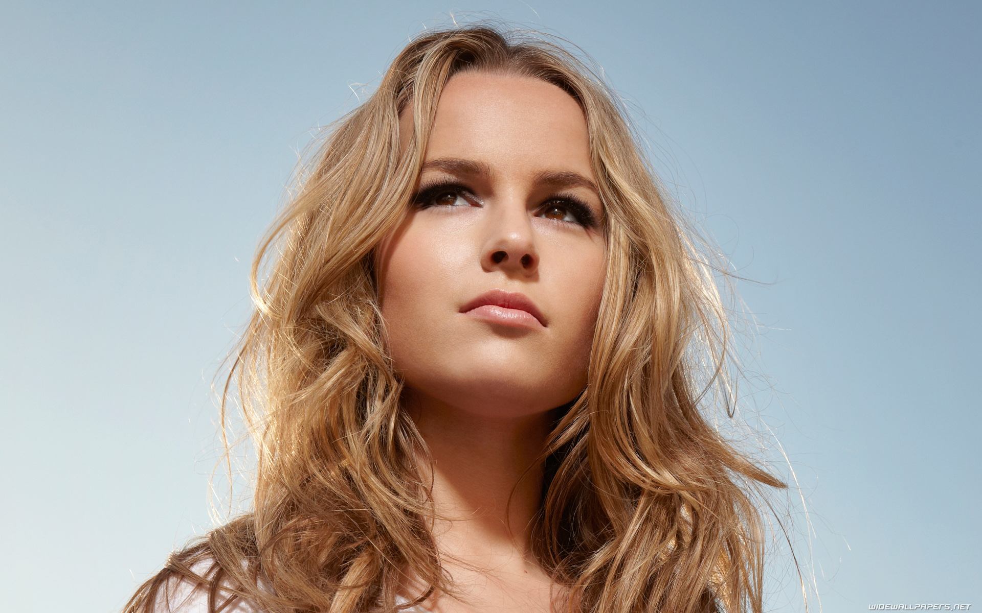 Bridgit Mendler Wallpapers